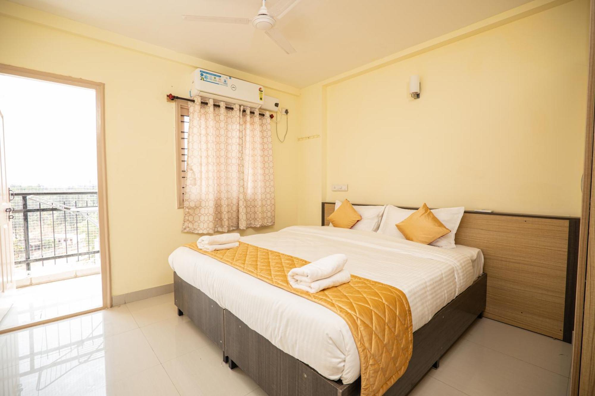 Apartment Guesture - Dwellington, Electronics Phase 2 *