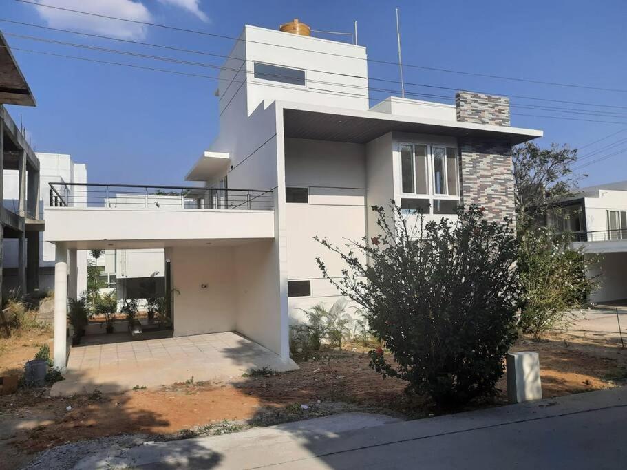 The Rusticvibe-villa With Garden 30 Km Frm Ecity
