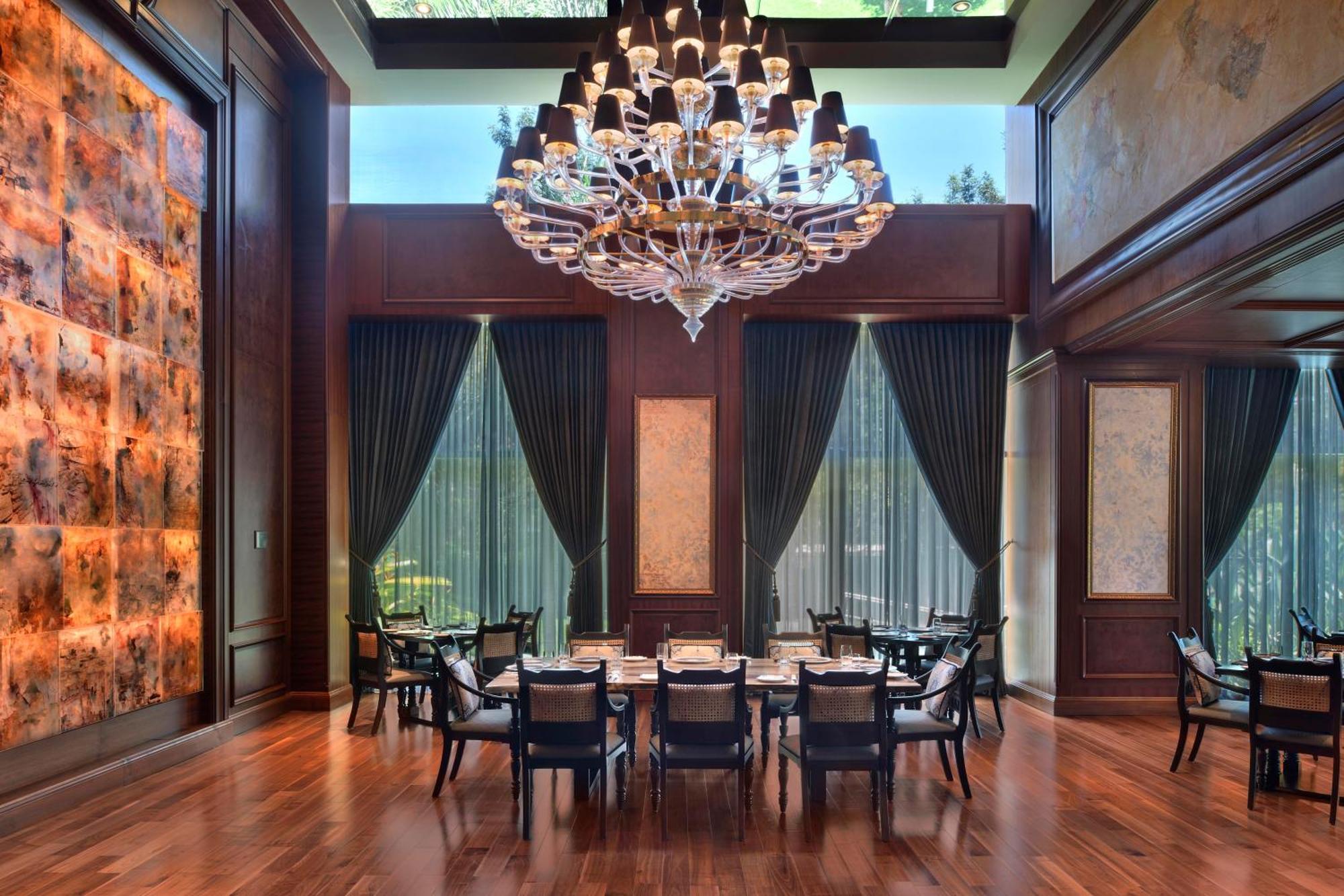 Sheraton Grand Whitefield & Convention Center 5*
