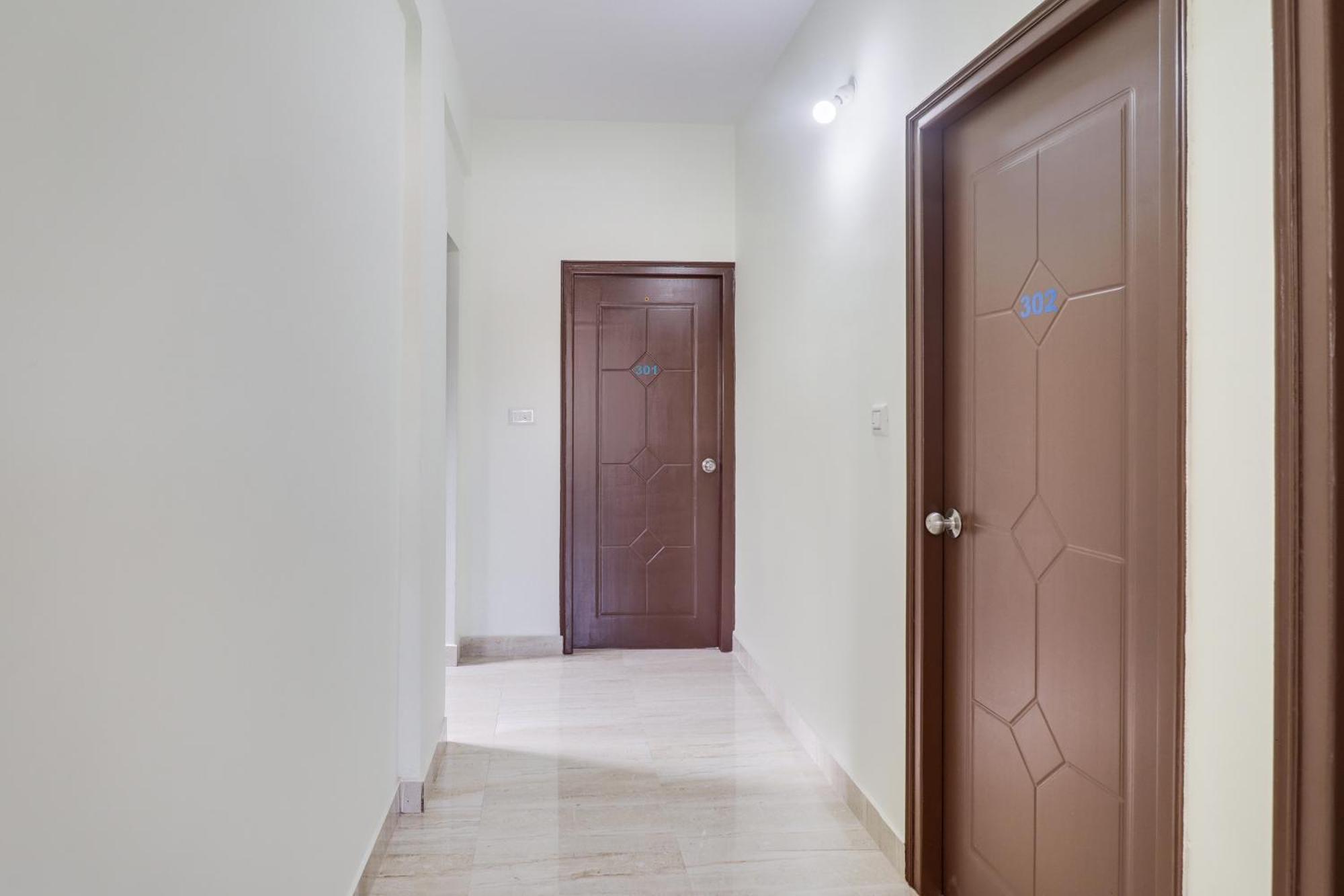 Oyo Friends Hotel 4*
