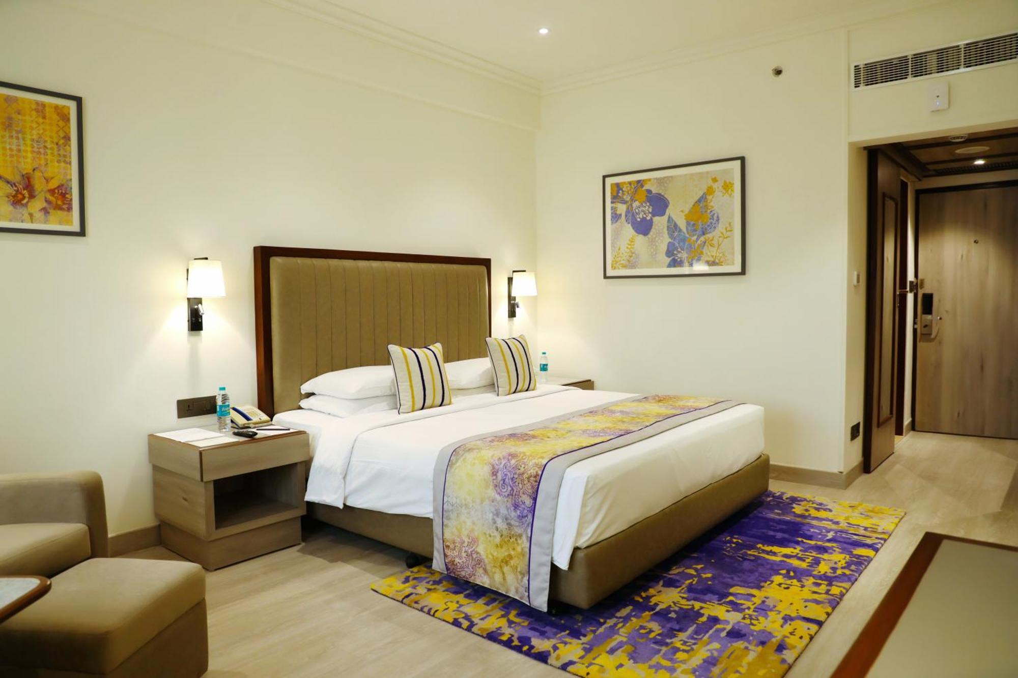 Hotel Vivanta Residency Road 5*