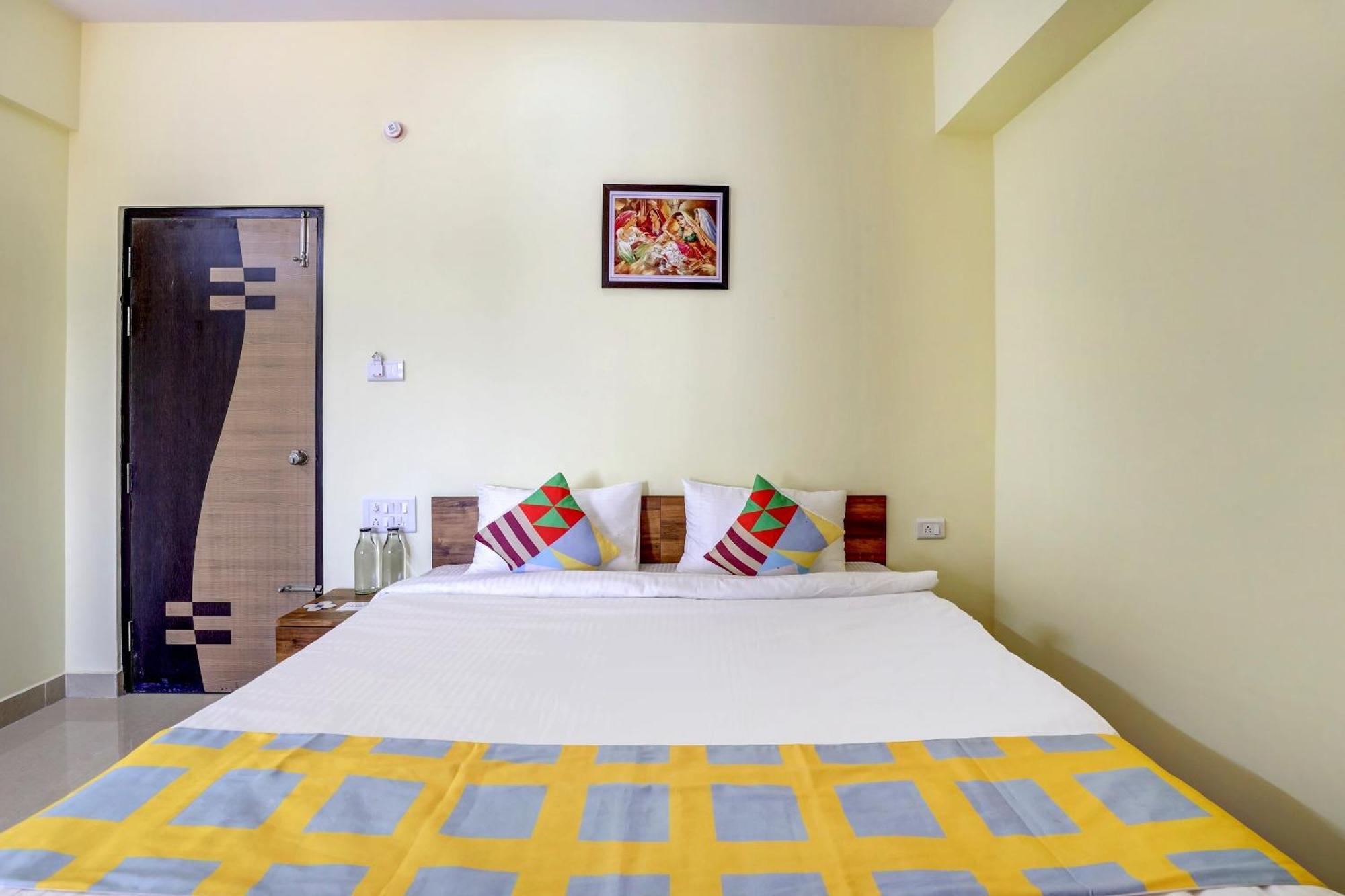Oyo Capital O Swayamkrushi Arcade Hotel Bangalore