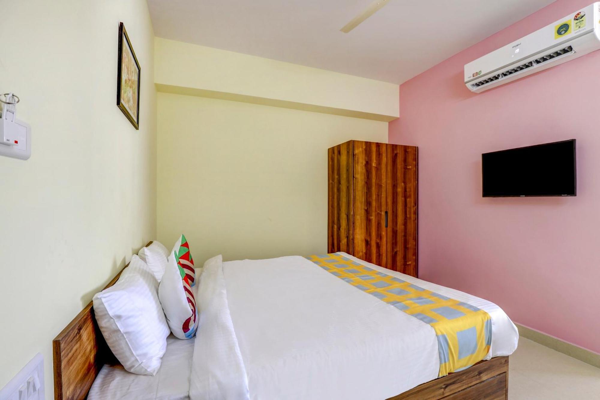 Oyo Capital O Swayamkrushi Arcade Hotel 3*