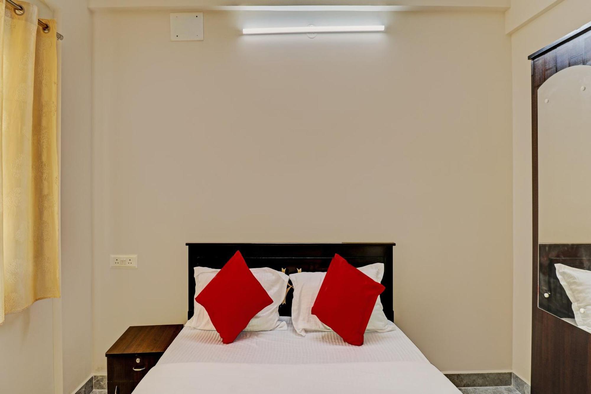 Manyata Service Hotel