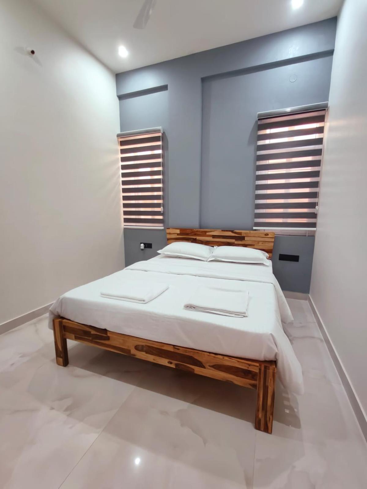 2 Bedroom Near Vijayanagar, Apartment