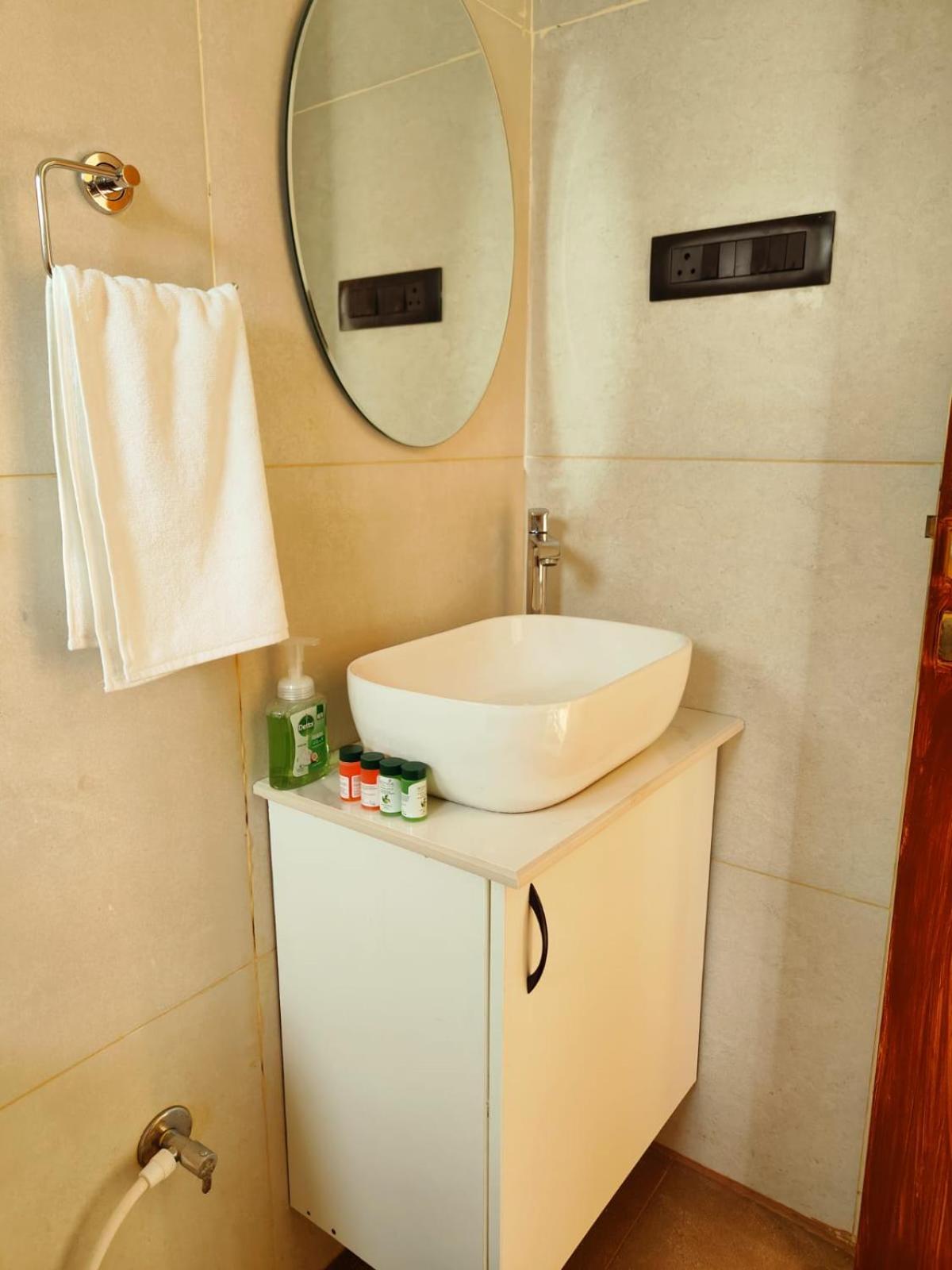 Apartment 2 Bedroom Near Vijayanagar,