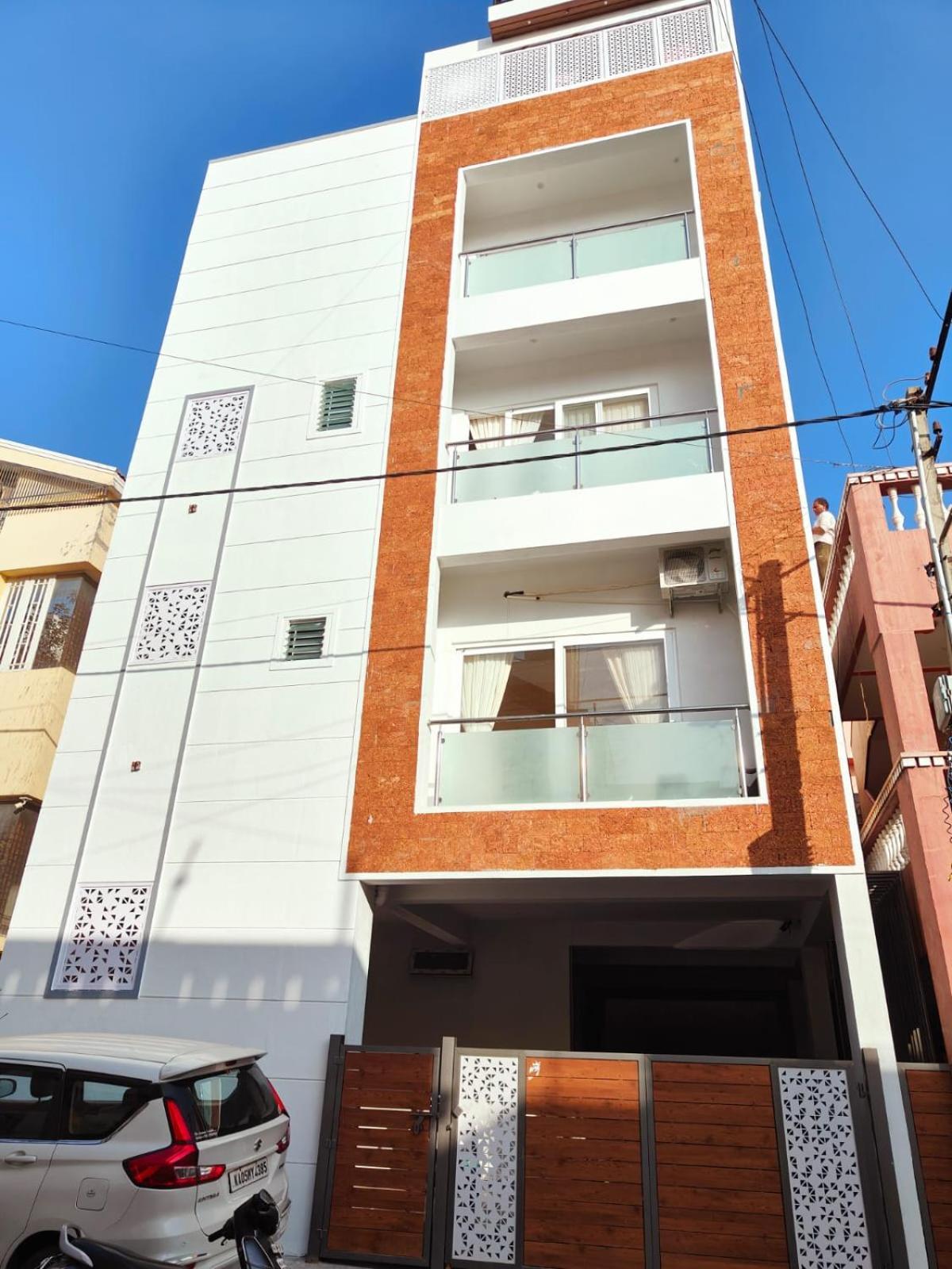 2 Bedroom Near Vijayanagar, Apartment