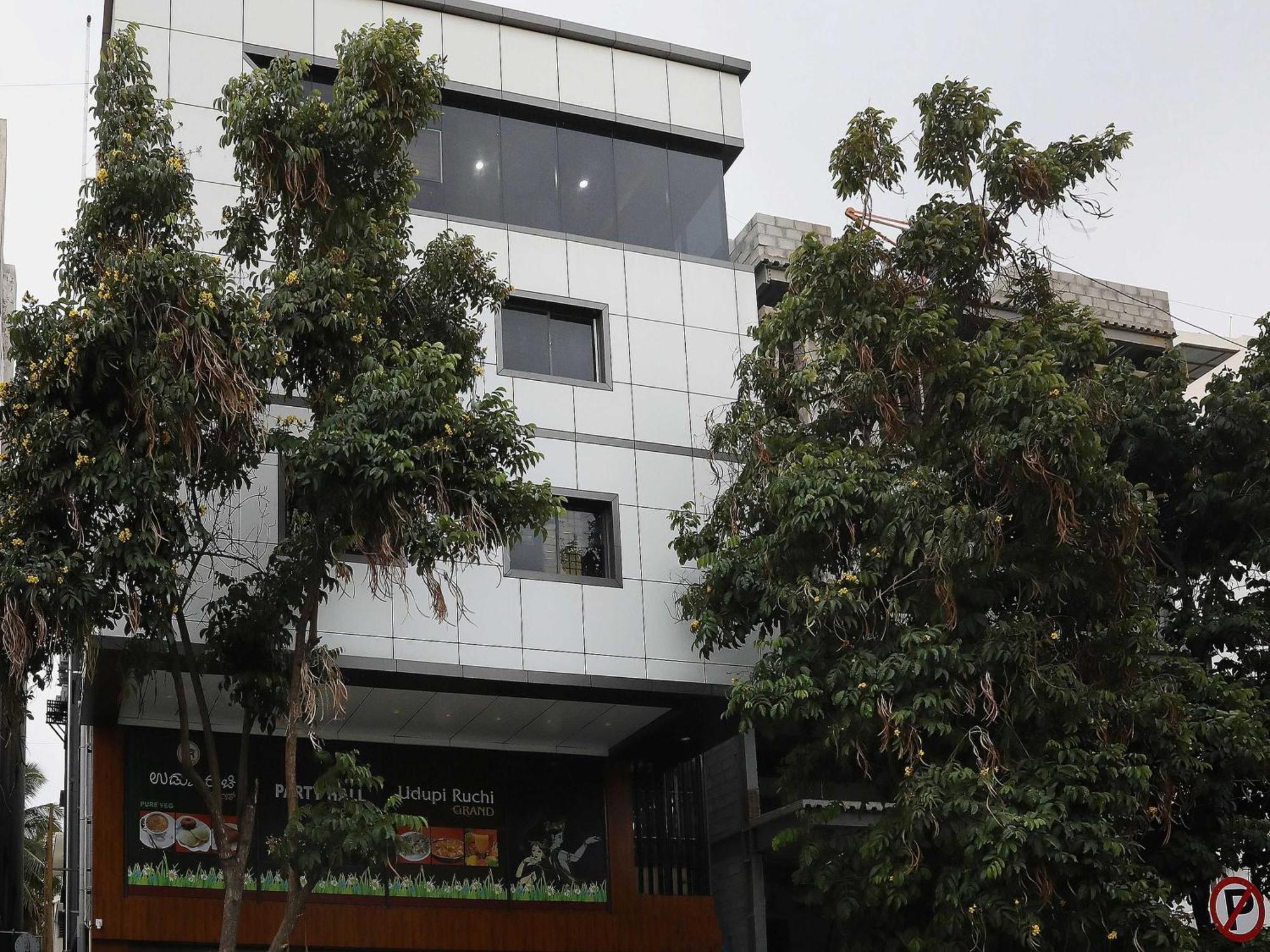 Oyo Flagship Champion Orchid Hotel
