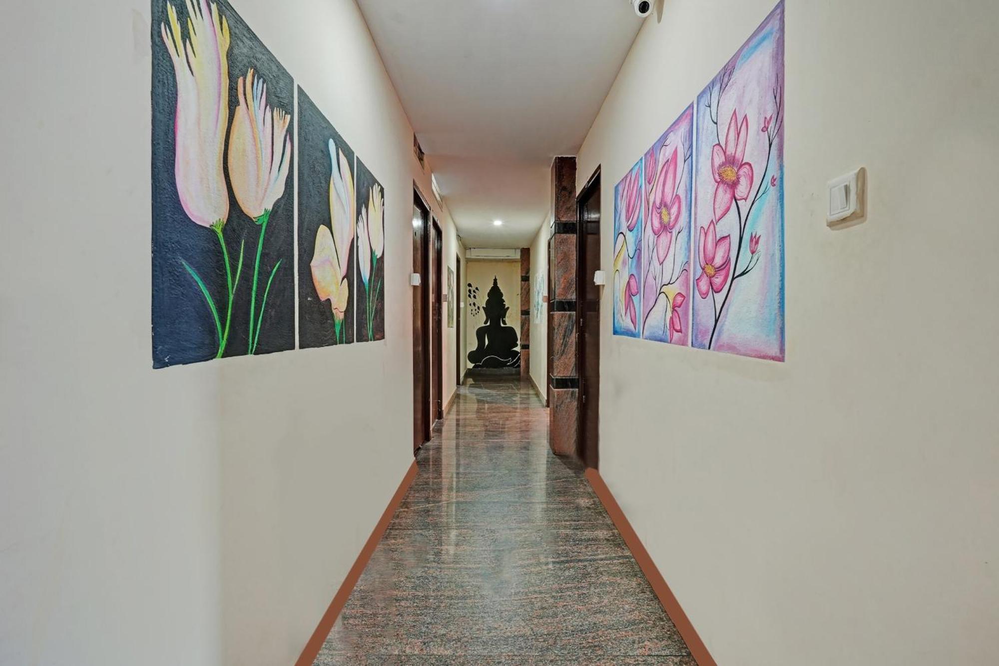 Hotel O Chalukya Comforts Bangalore