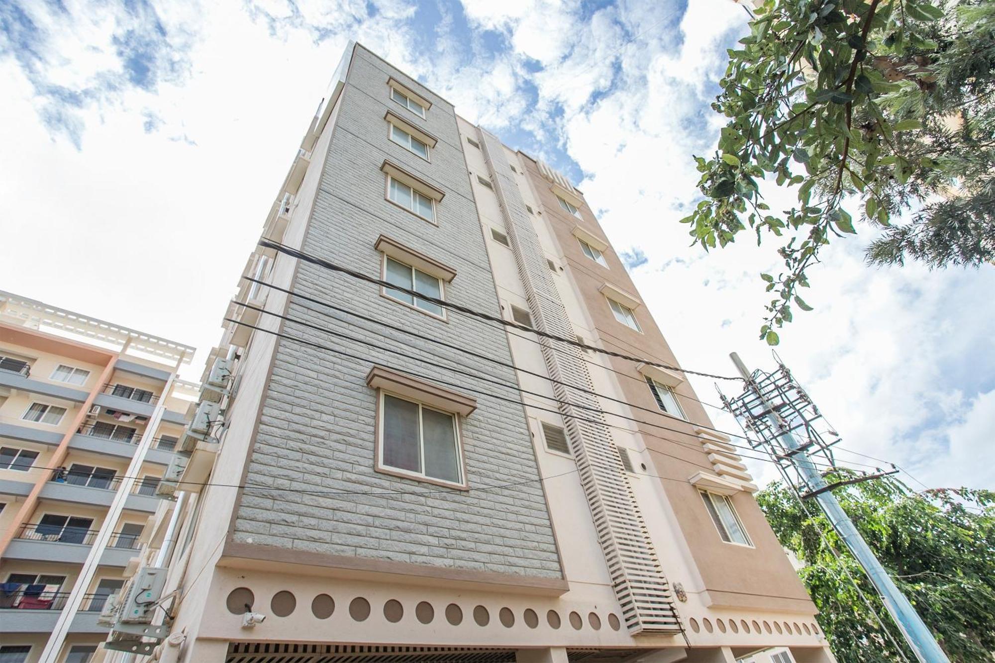 Hotel Super Collection O Royal Mac 4*