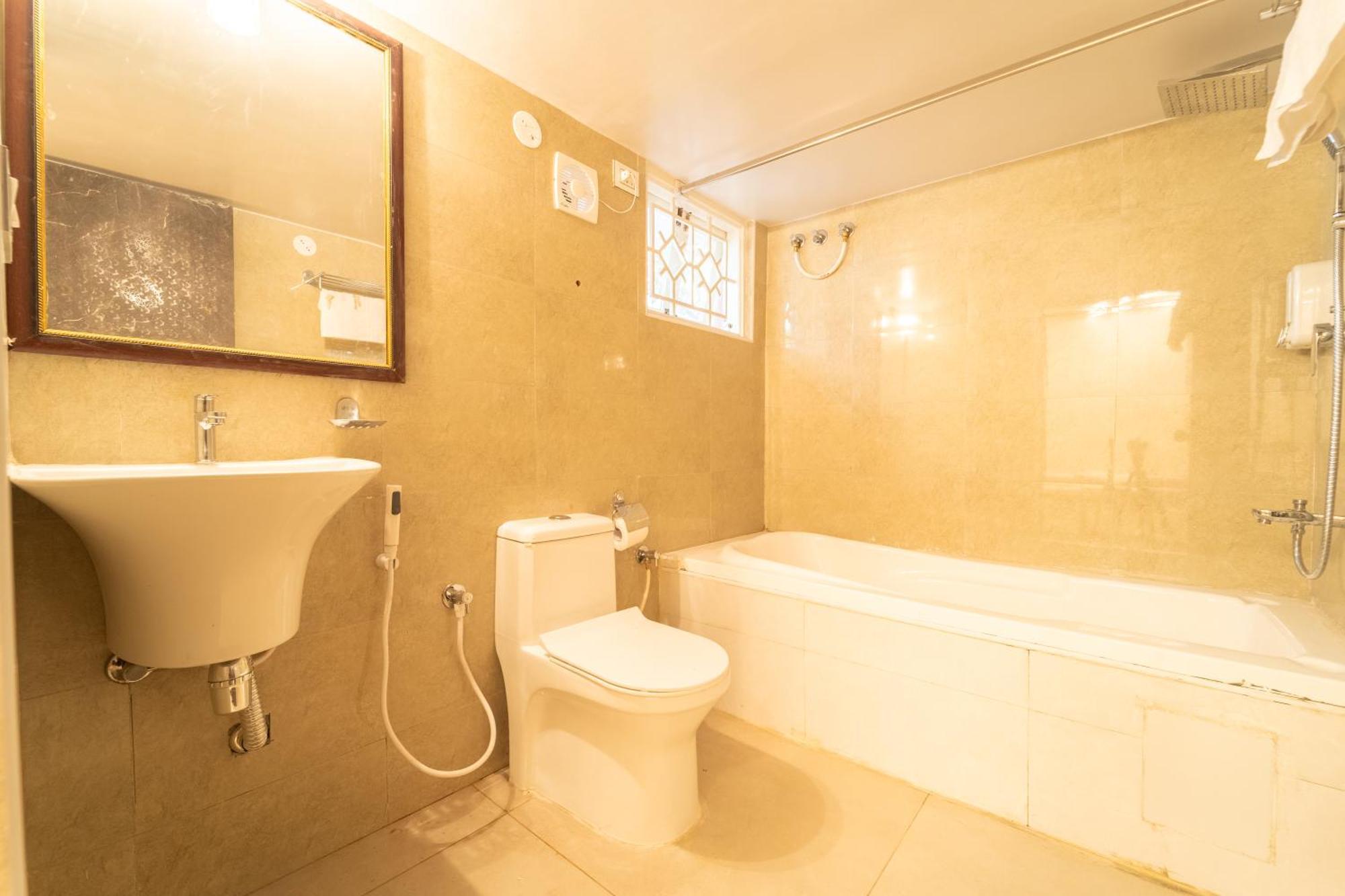 Seasons Suites-hbr *