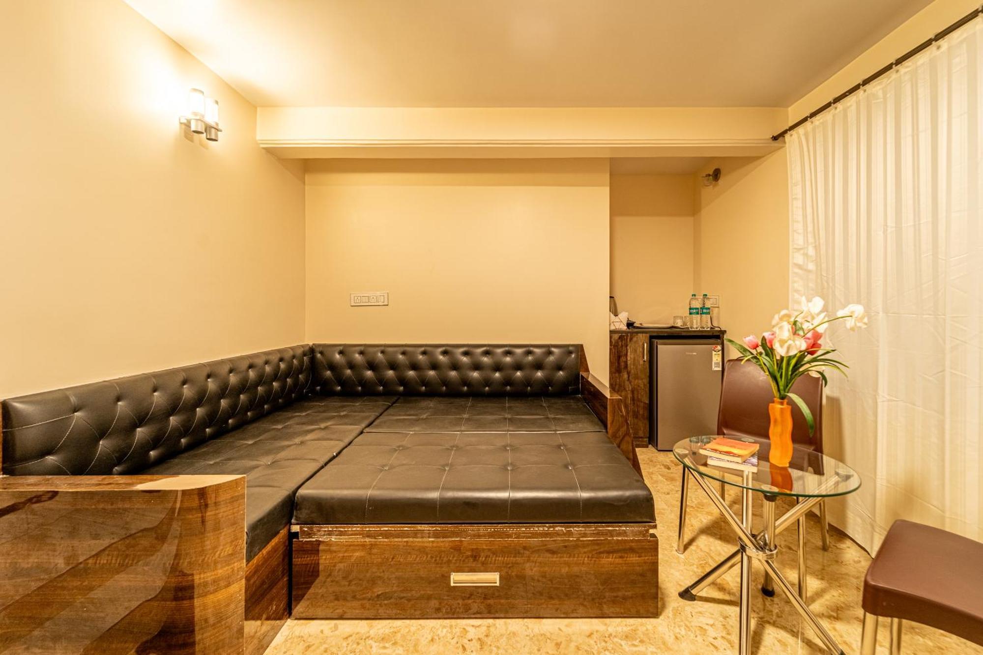 Seasons Suites-hbr *