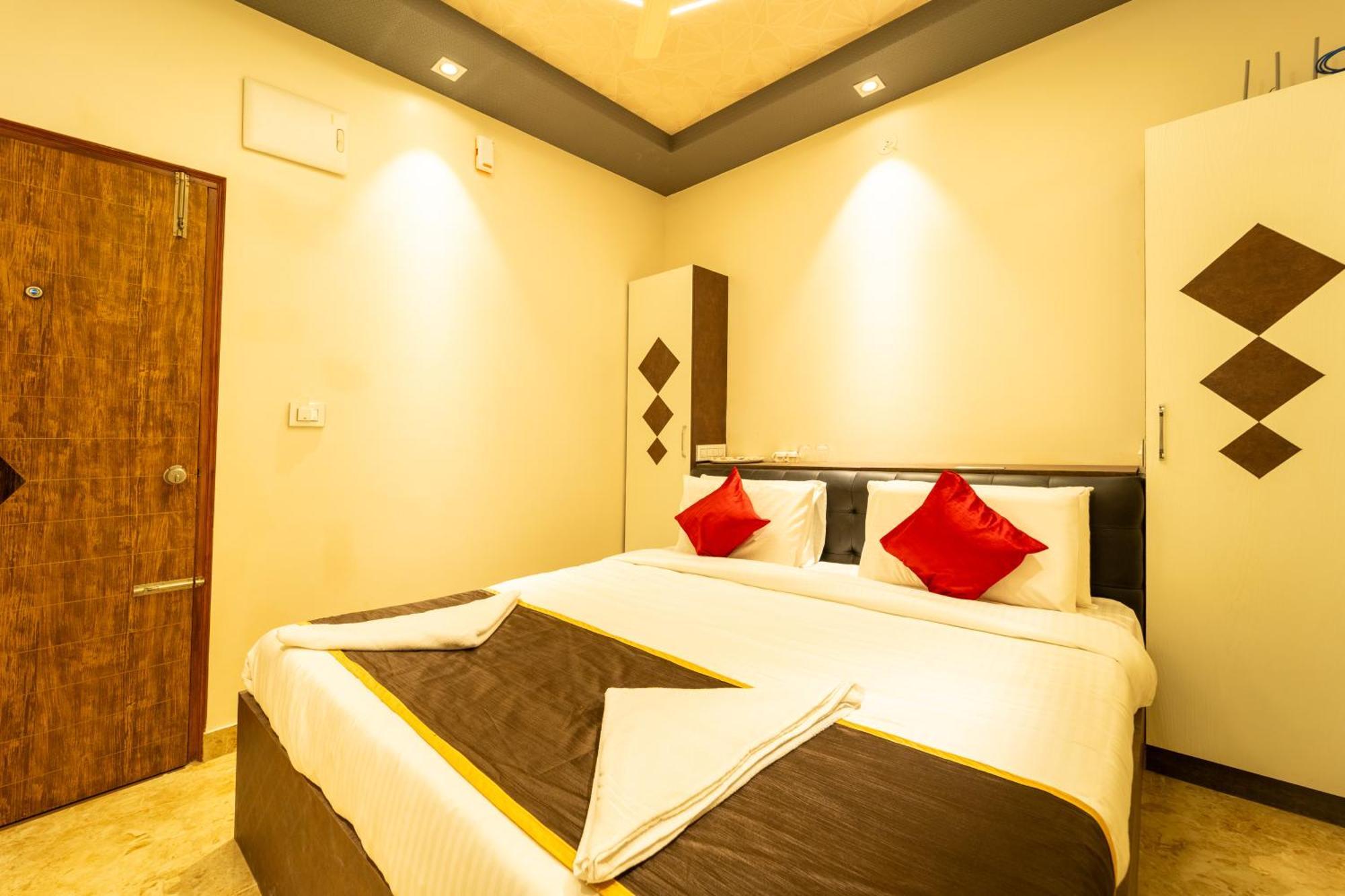 Seasons Suites-hbr Apartment