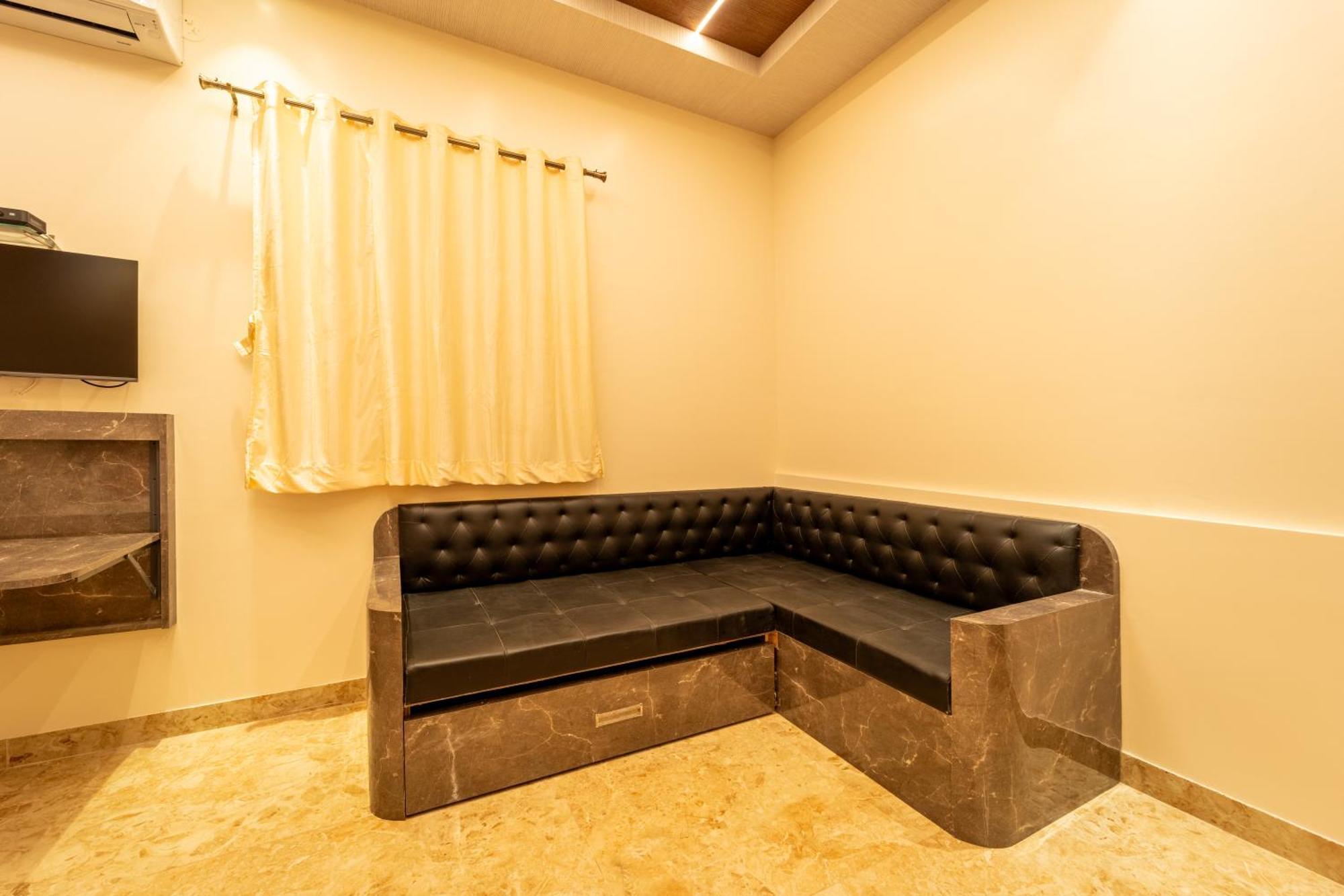 Seasons Suites-hbr *