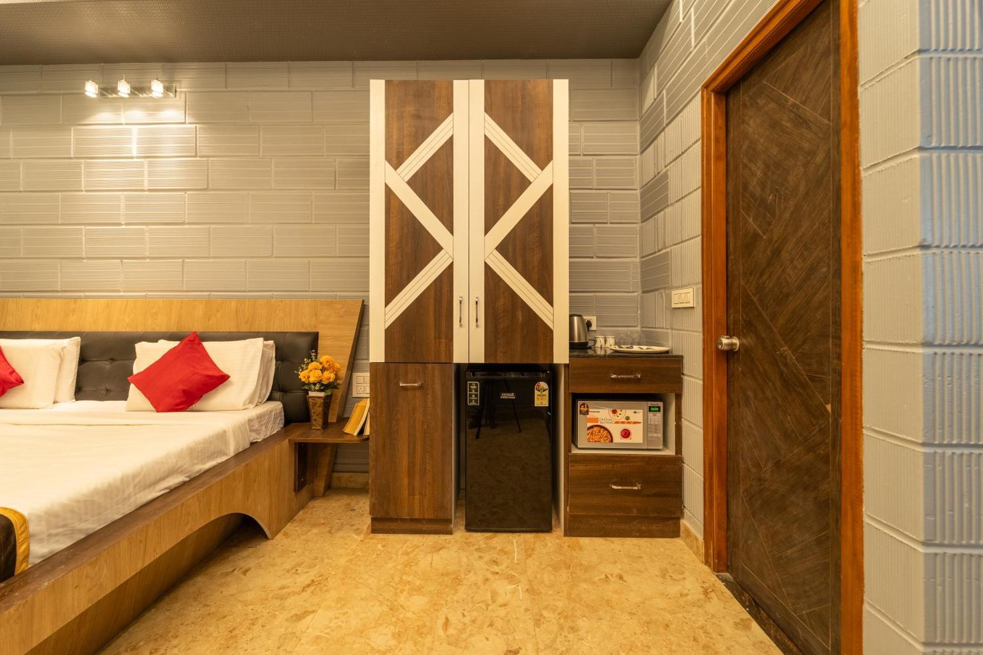 Seasons Suites-hbr Apartment