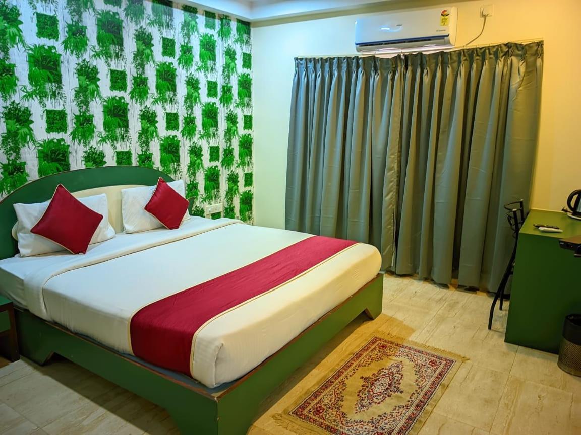 Hotel Royal Shades Kodihali