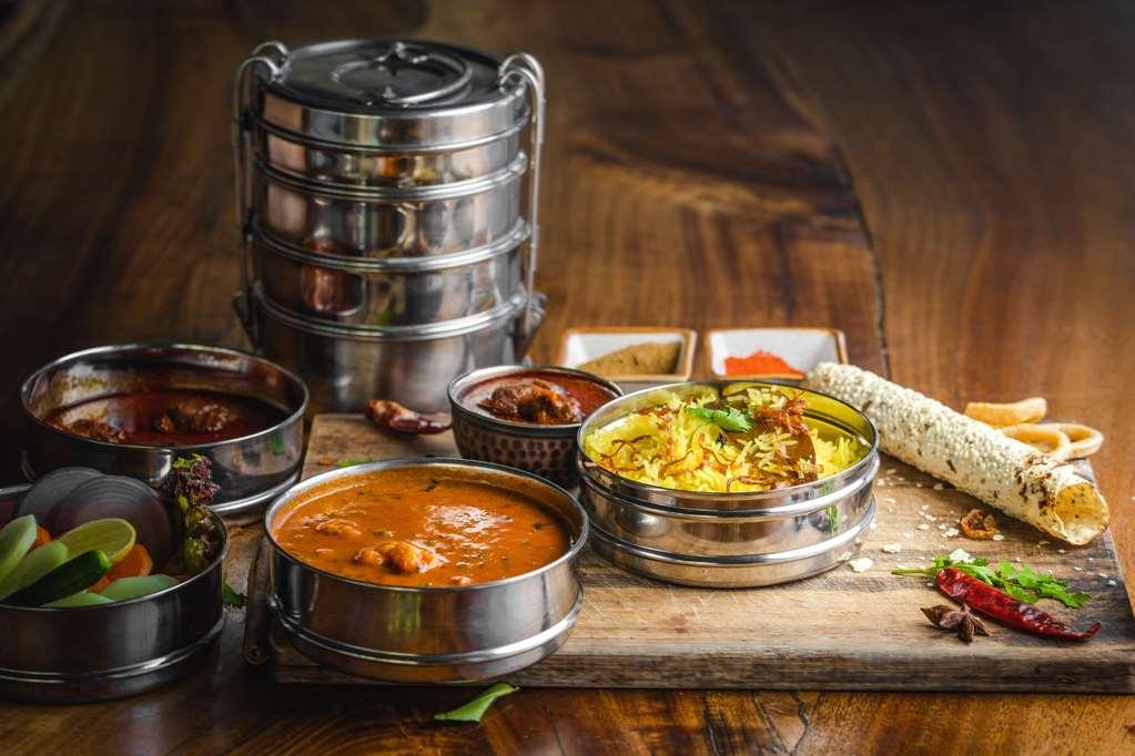 Hyatt Centric Mg Road 5*