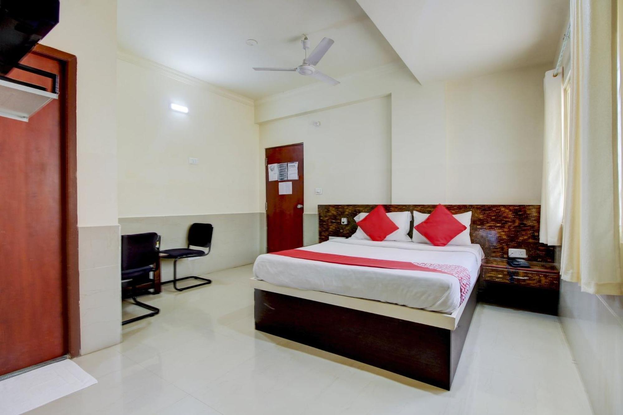 O Nar Comforts Near Ksr Railway Station Hotel 4*