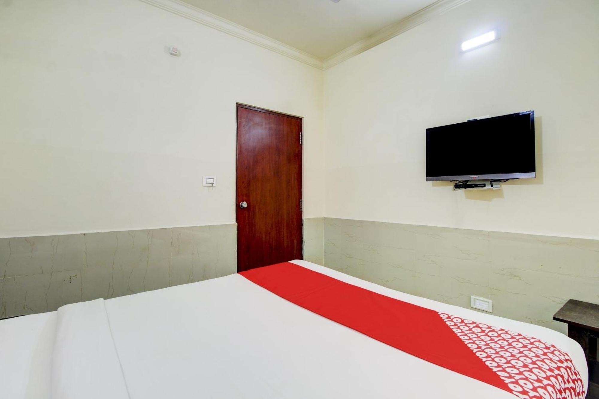 O Nar Comforts Near Ksr Railway Station Hotel 4*