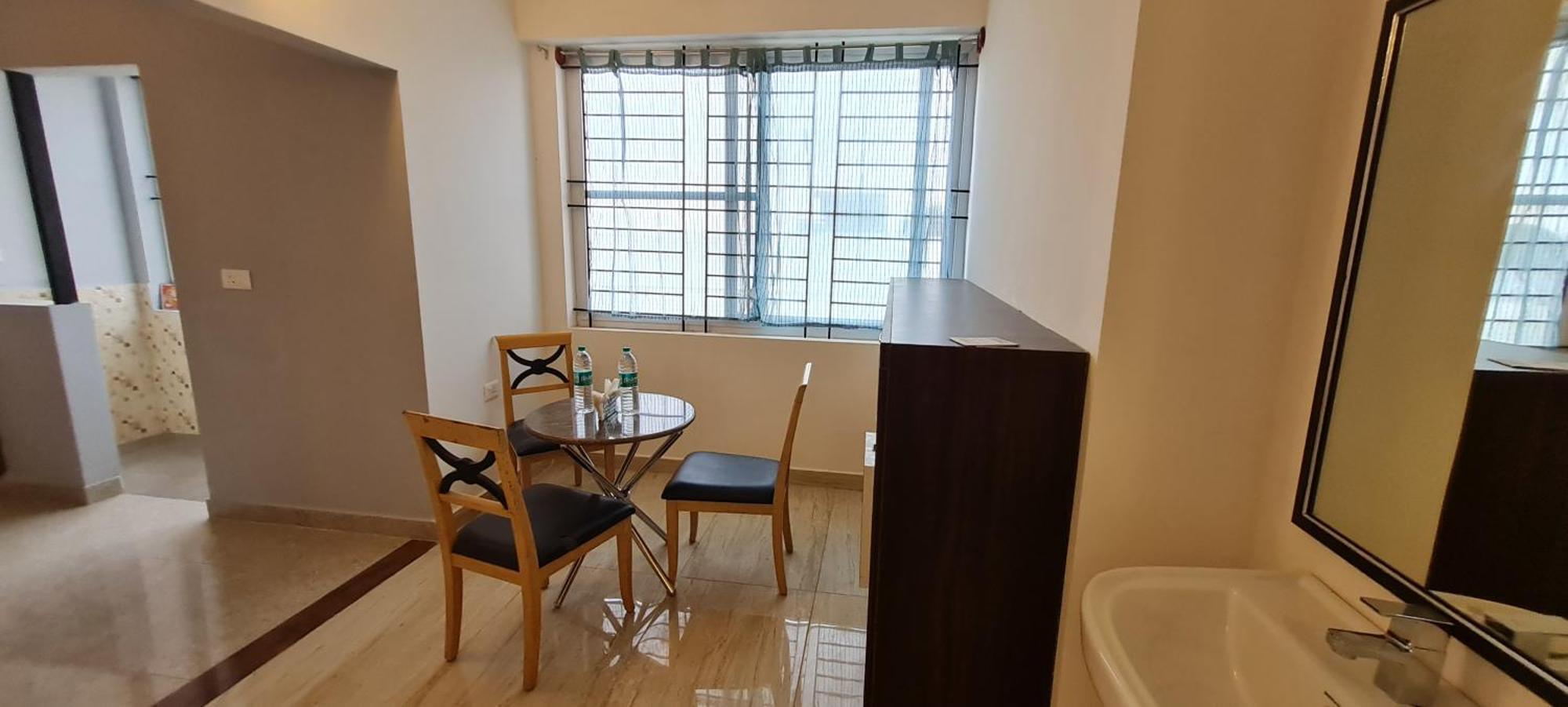 Seasons - Bommasandra Apartment