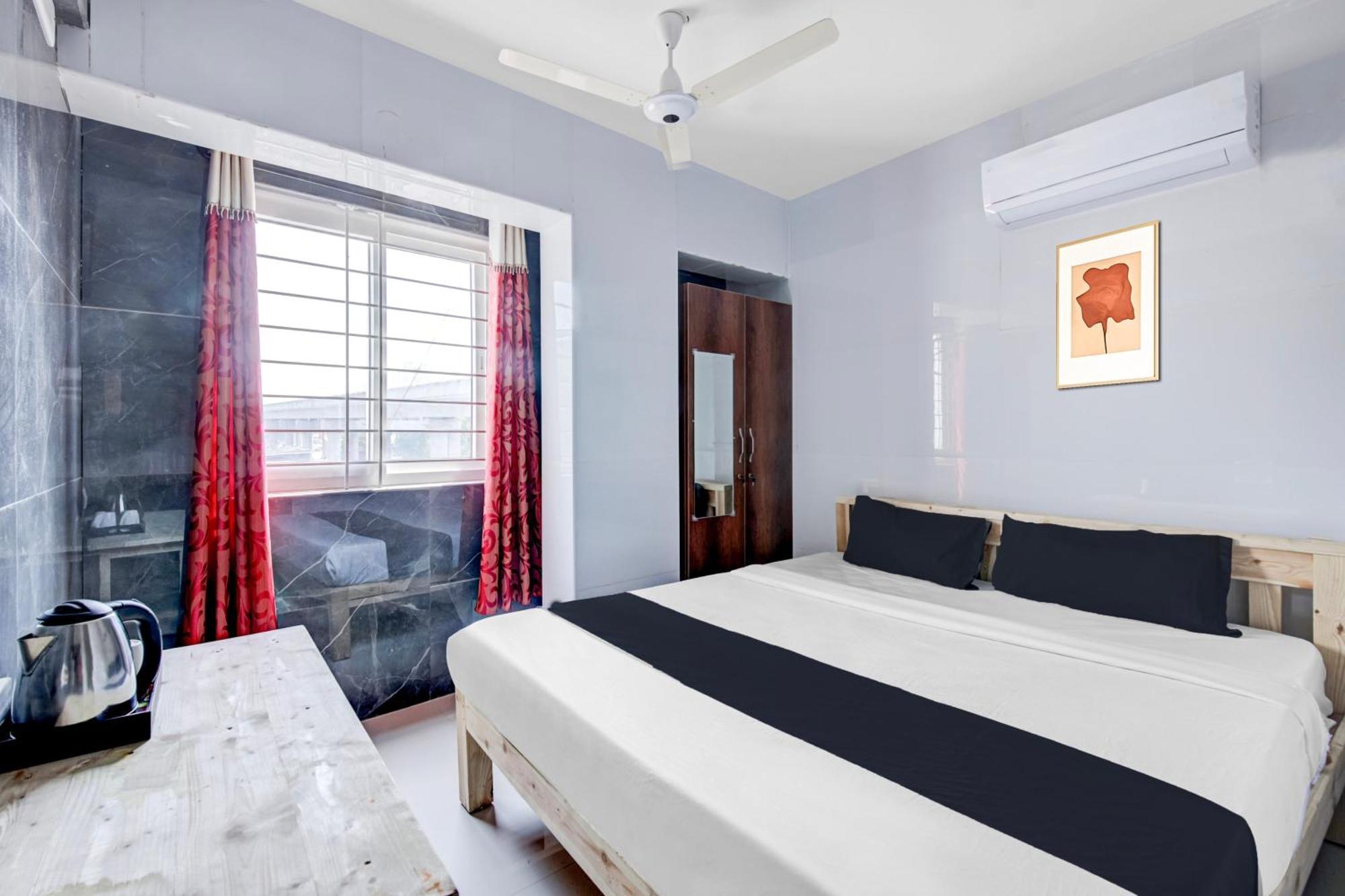 Collection O Sapthagiri Hotel Bangalore