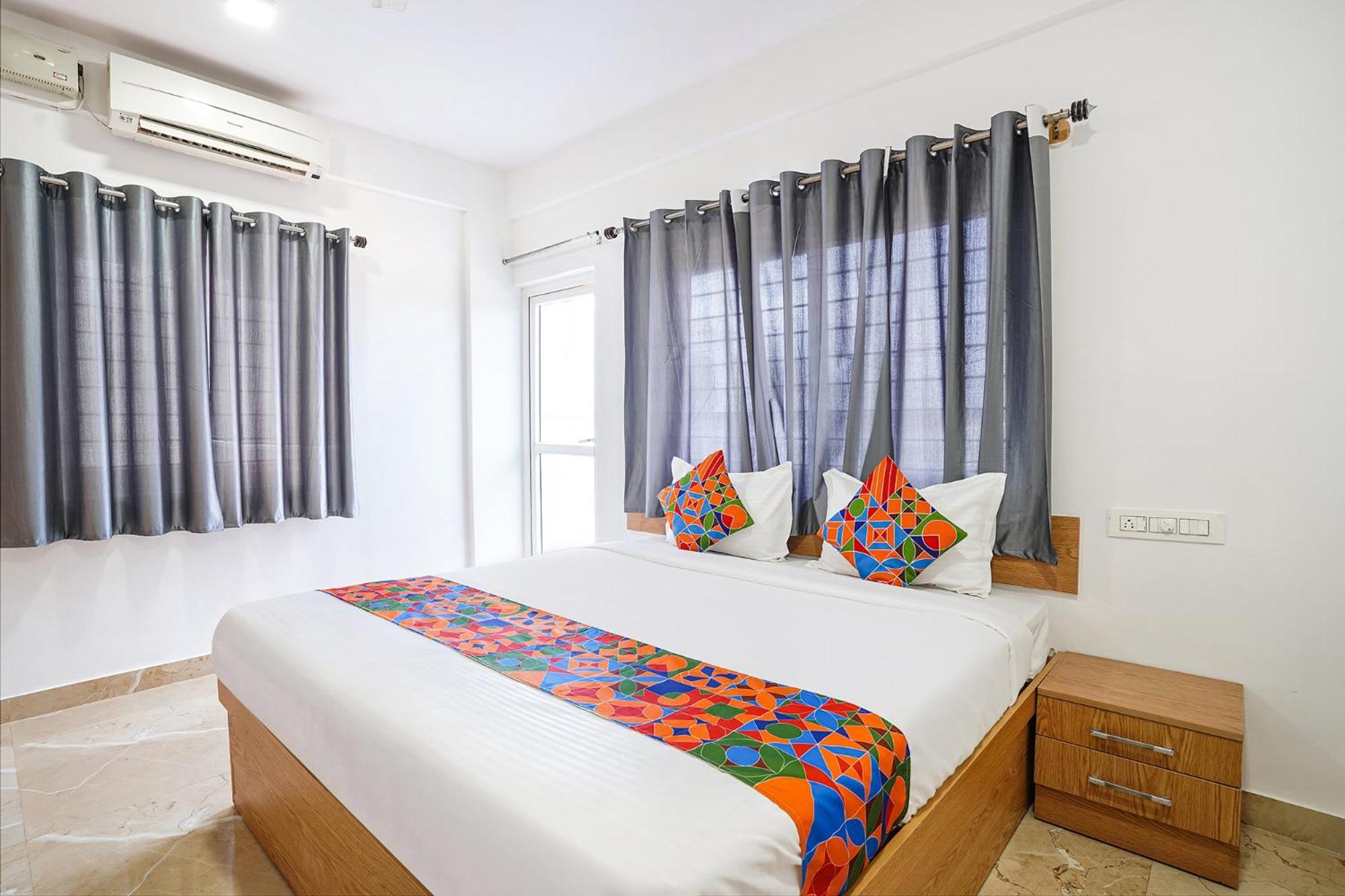 Hotel Fabhotel Humming 3*