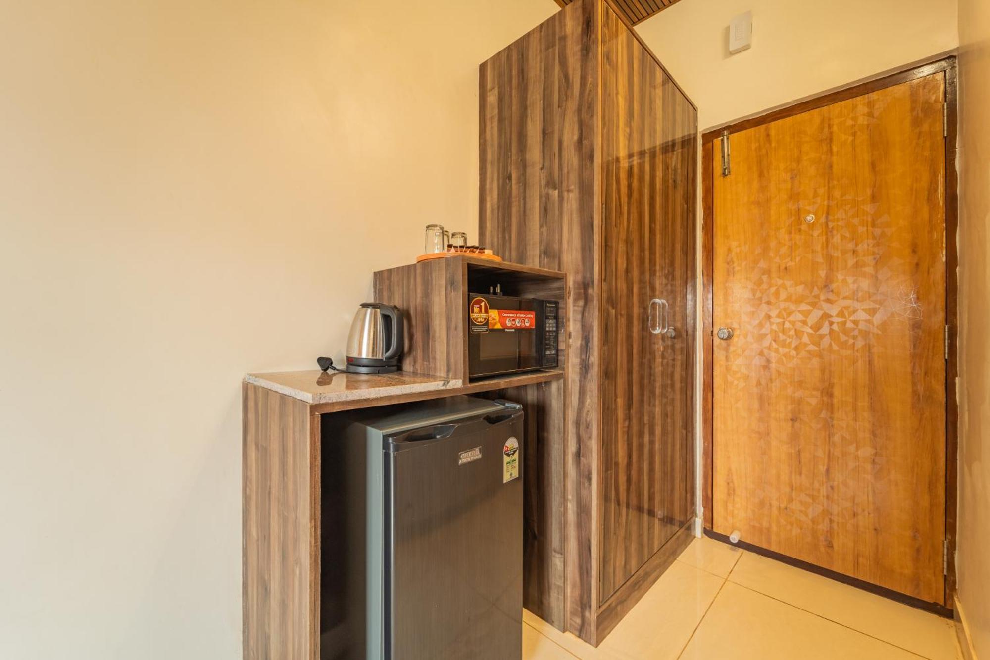 Seasons - Bommasandra Apartment *