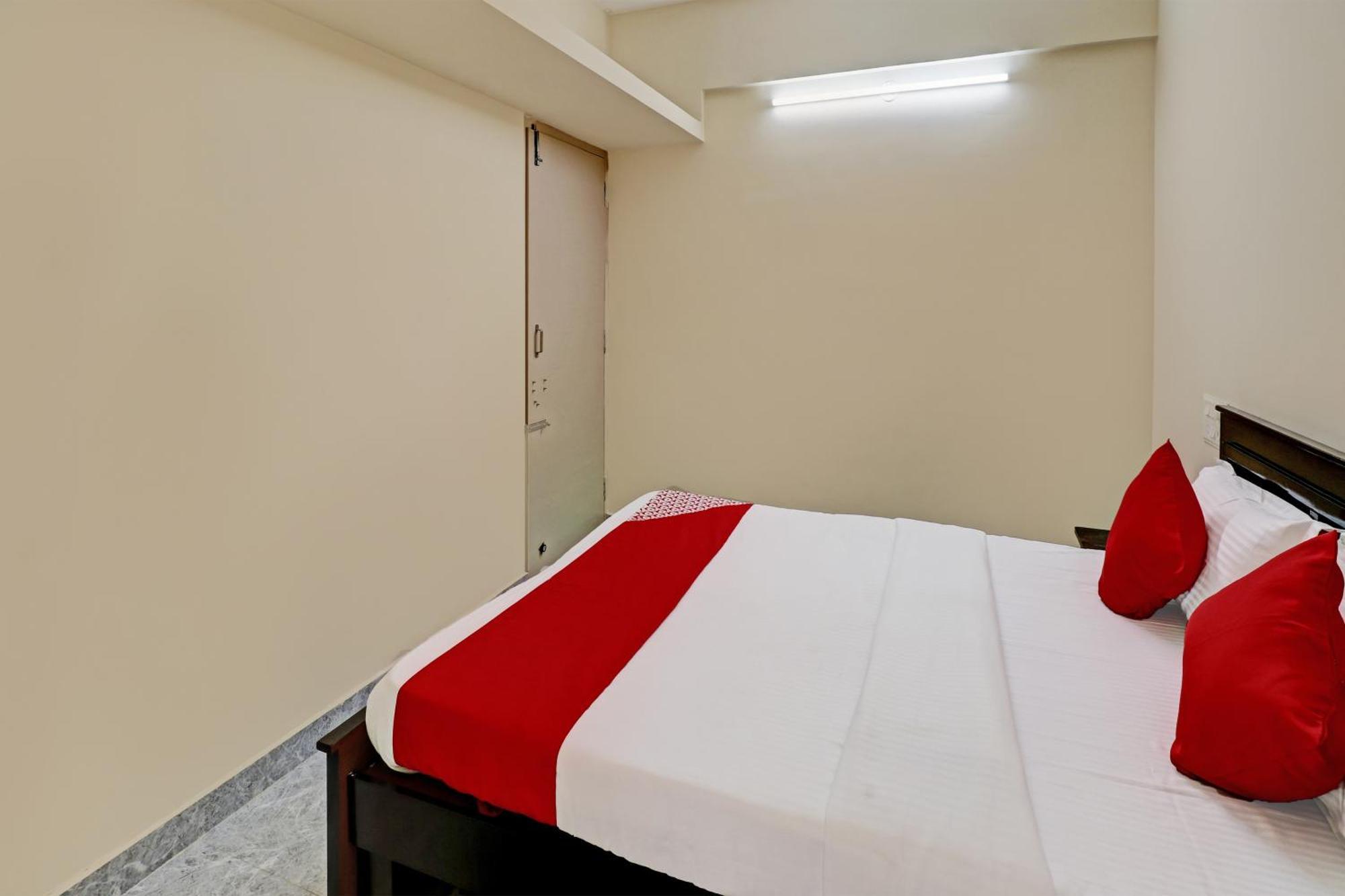 Manyata Service Hotel
