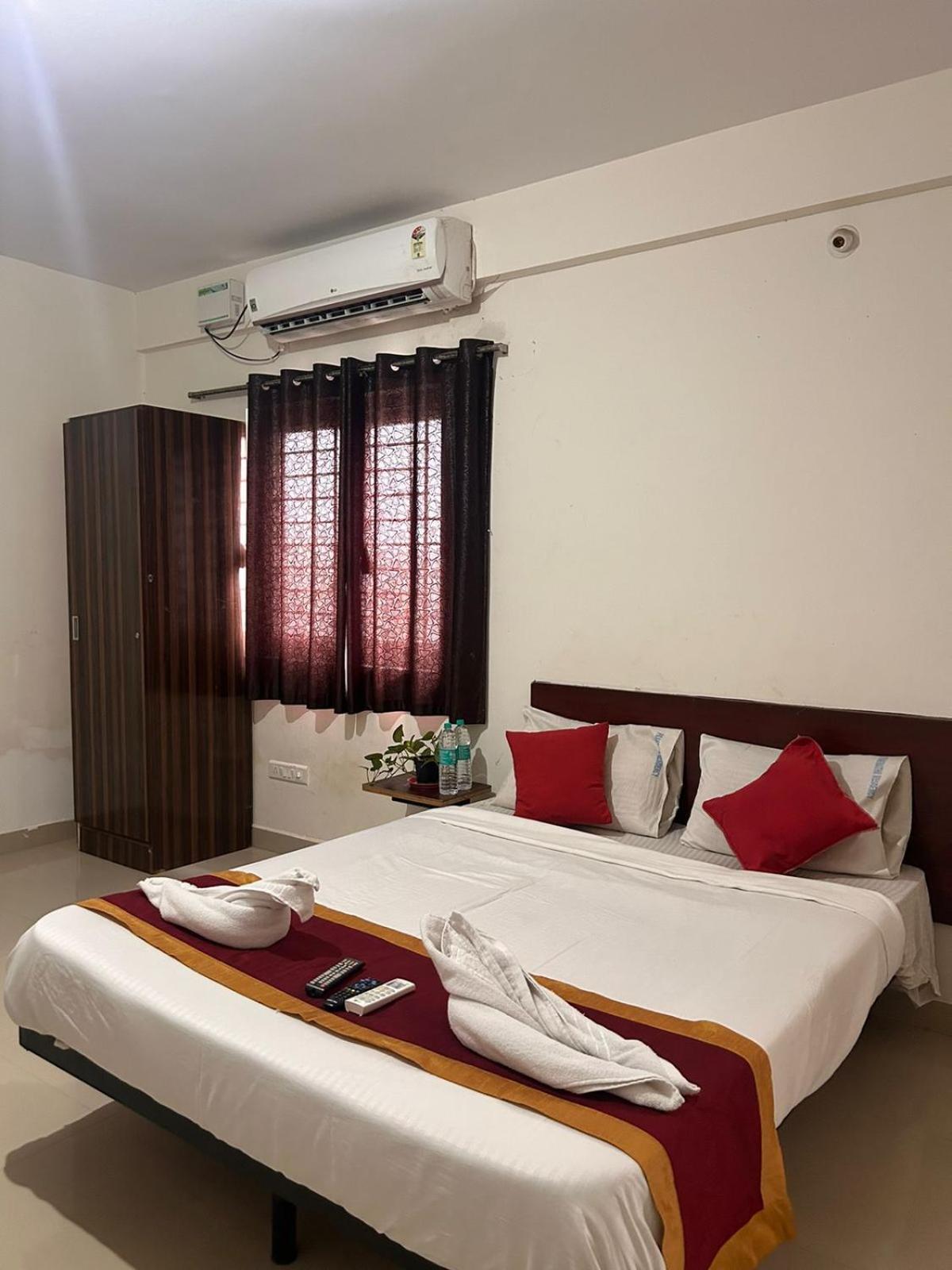 Hotel Prakrathi Residency