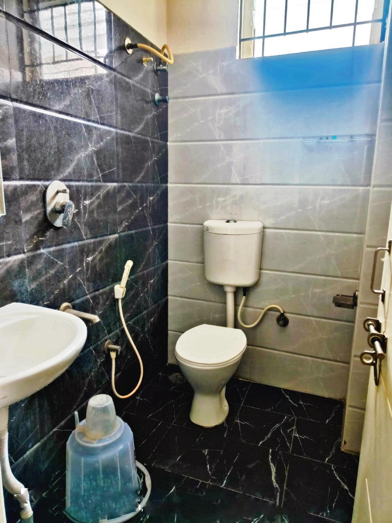 Hotel Jj Comfort Bangalore