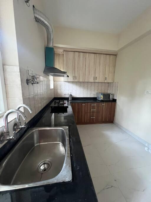 Apartment 1 Bhk Serviced