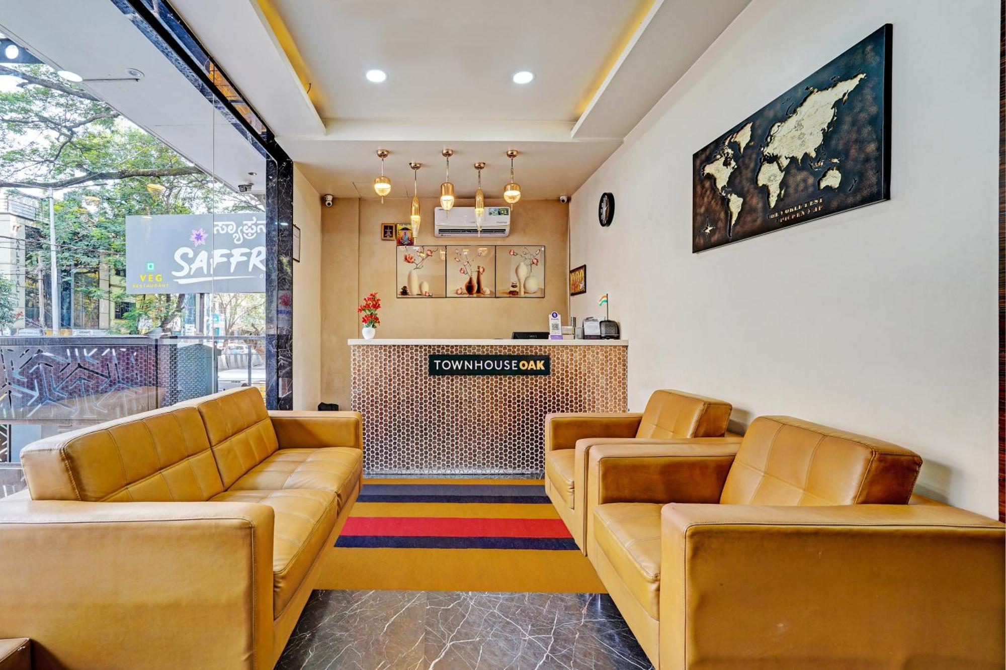 Super Townhouse Oak Clove Boutique Rajaji Nagar Near Lulu Mall
