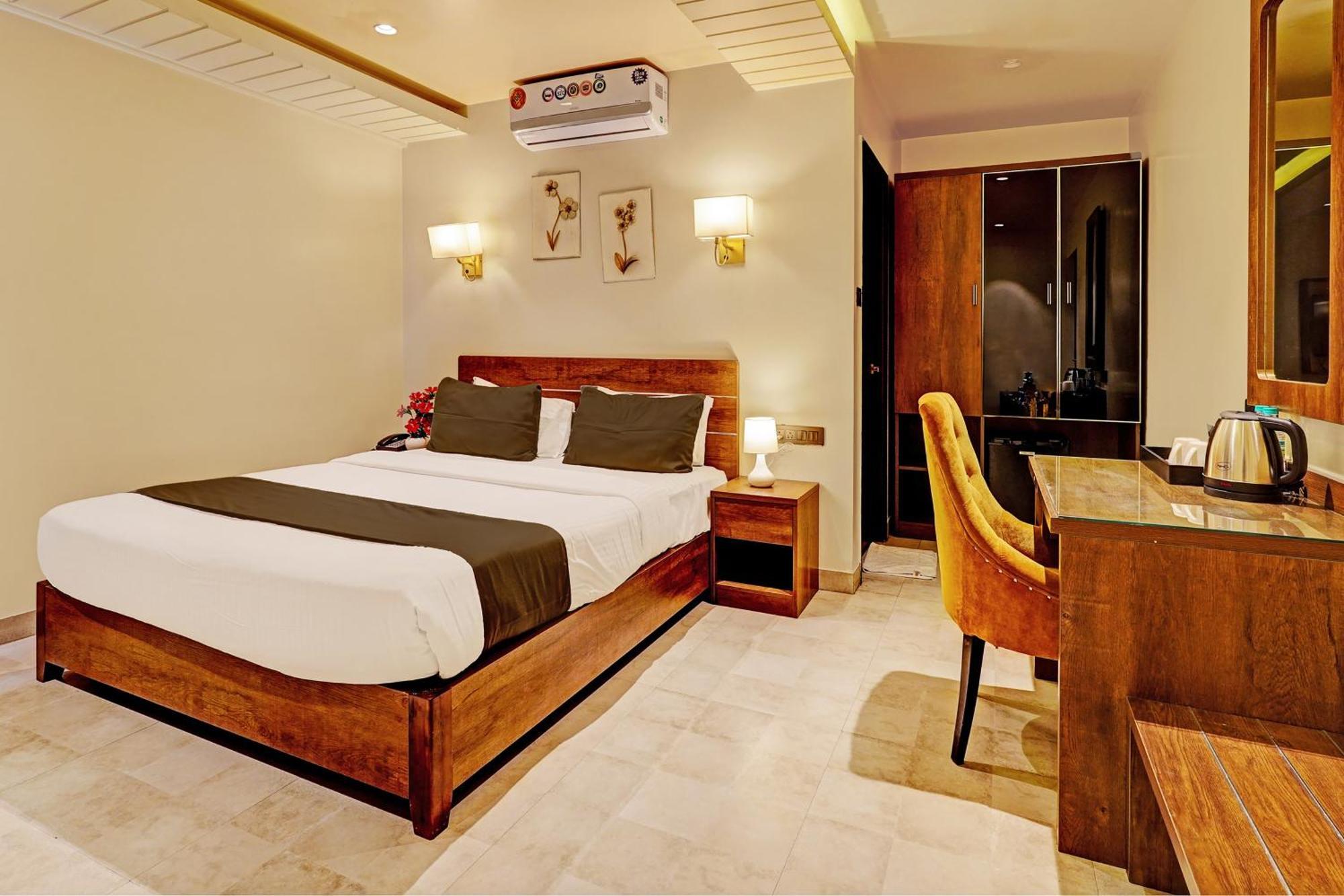 Super Townhouse Oak Clove Boutique Rajaji Nagar Near Lulu Mall Bangalore