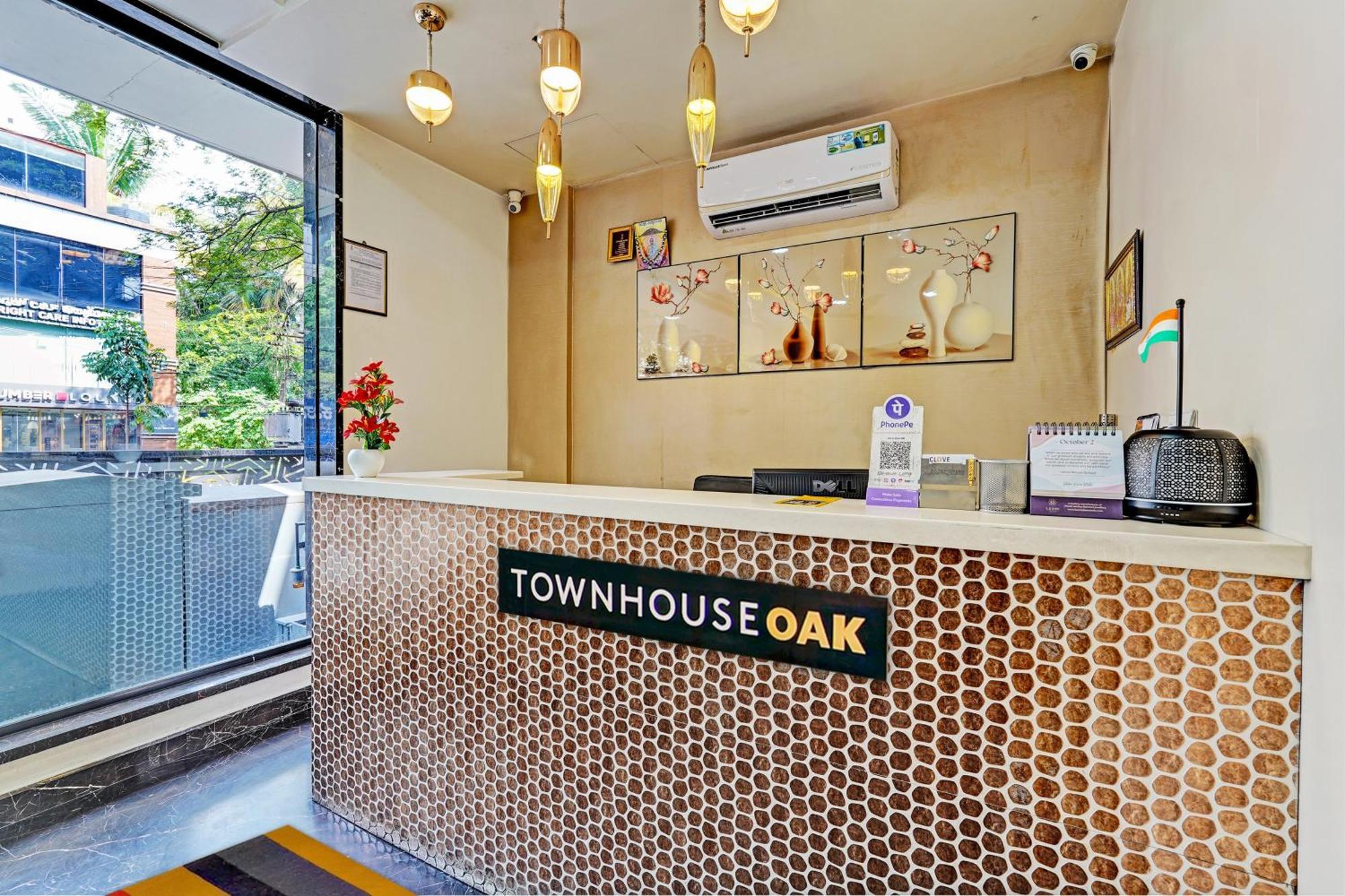 Super Townhouse Oak Clove Boutique Rajaji Nagar Near Lulu Mall