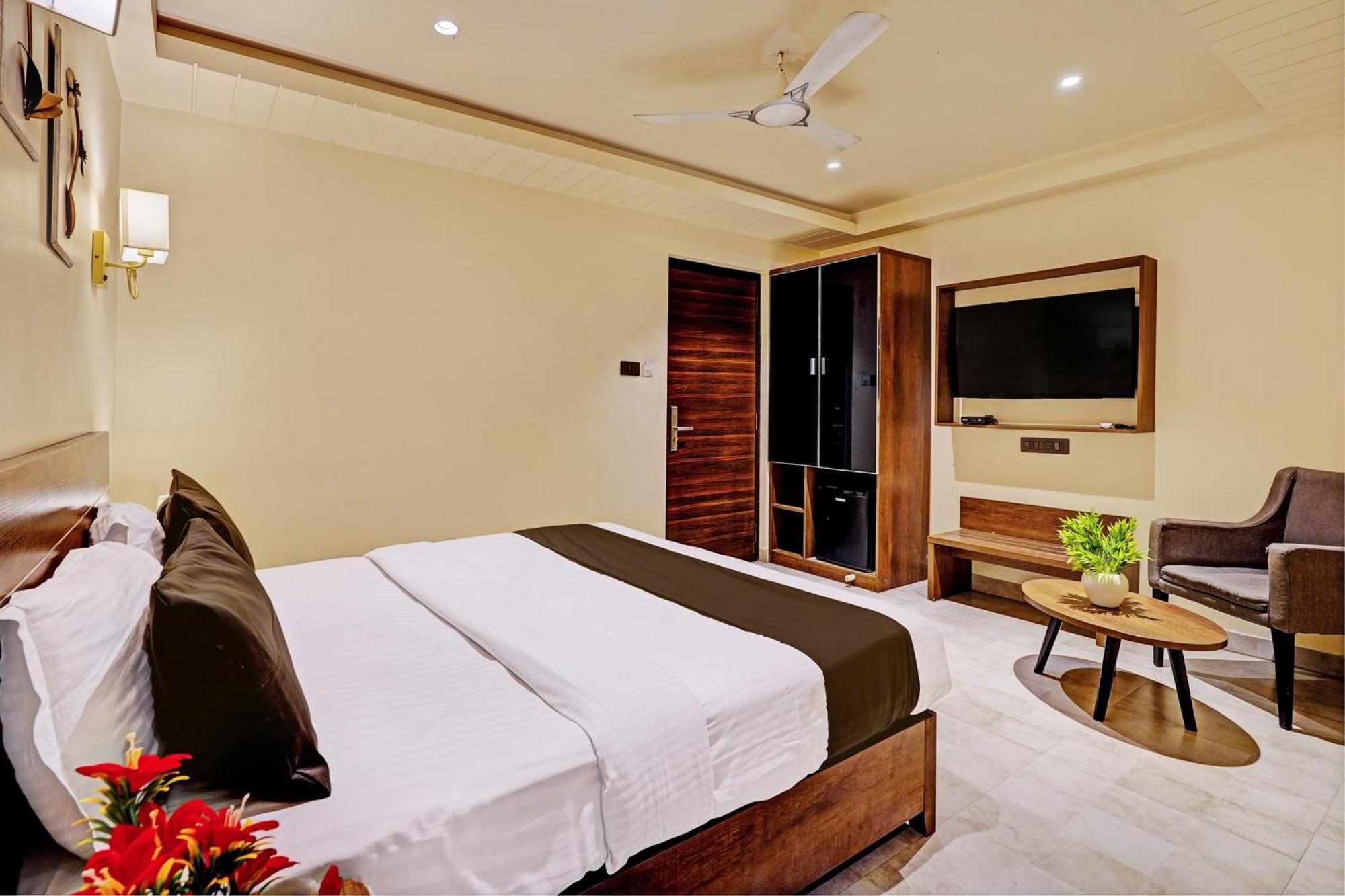 Super Townhouse Oak Clove Boutique Rajaji Nagar Near Lulu Mall Hotel 4*