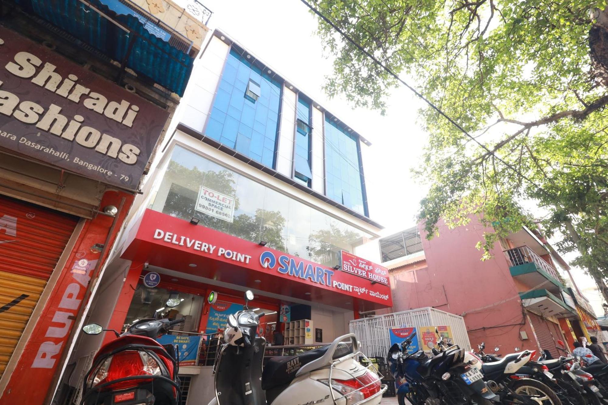 Hotel Super O Silver House Near Mantri Square Mall