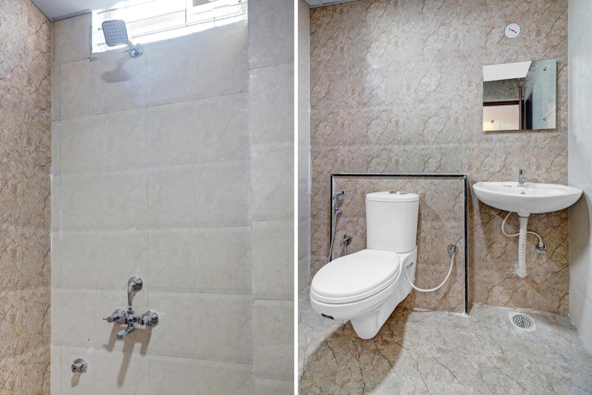 Hotel Super O Silver House Near Mantri Square Mall