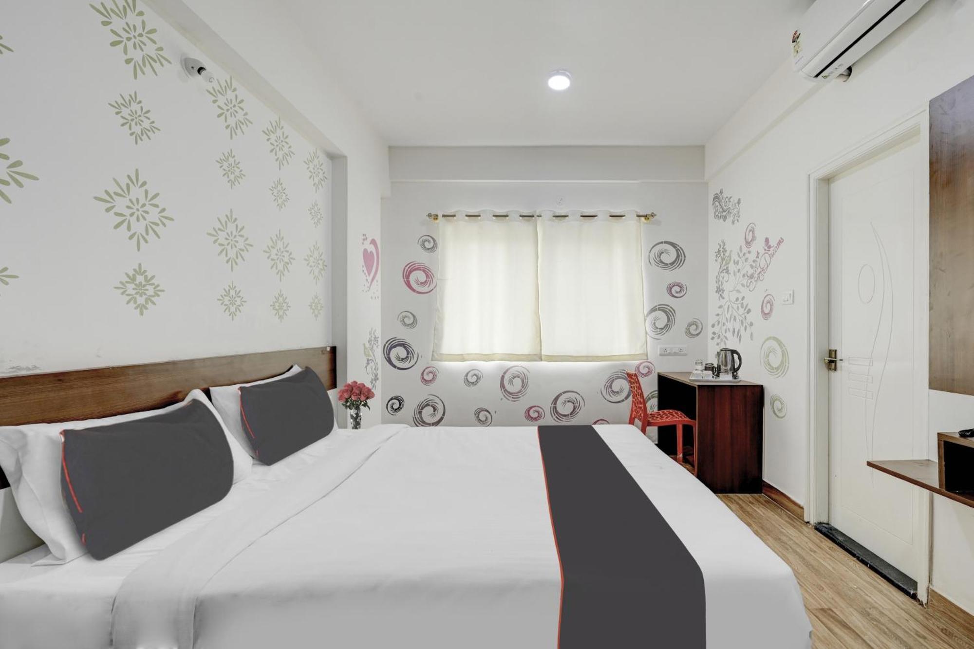 Capital O Venue Hotel