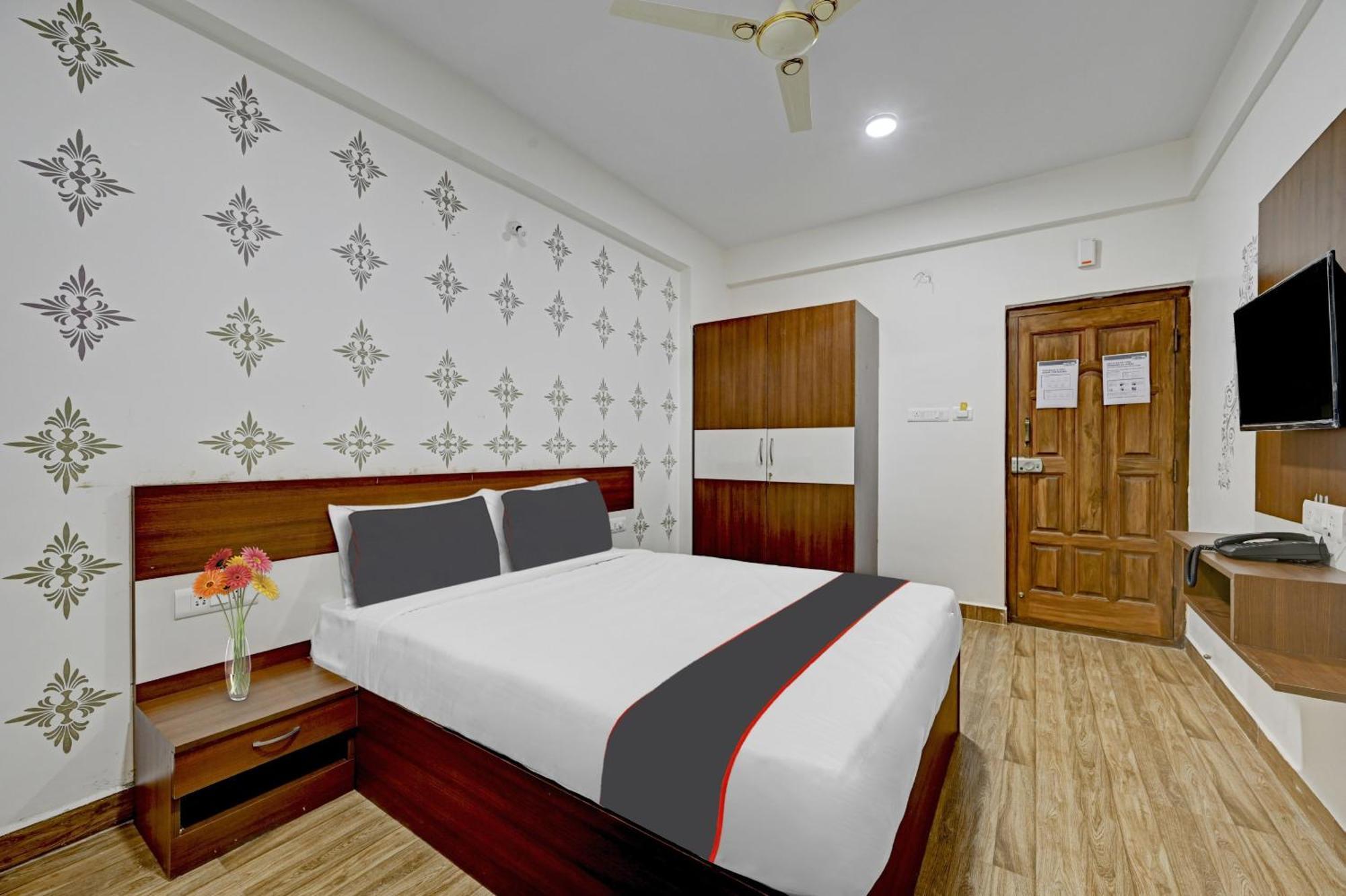 Hotel Capital O Venue 3*