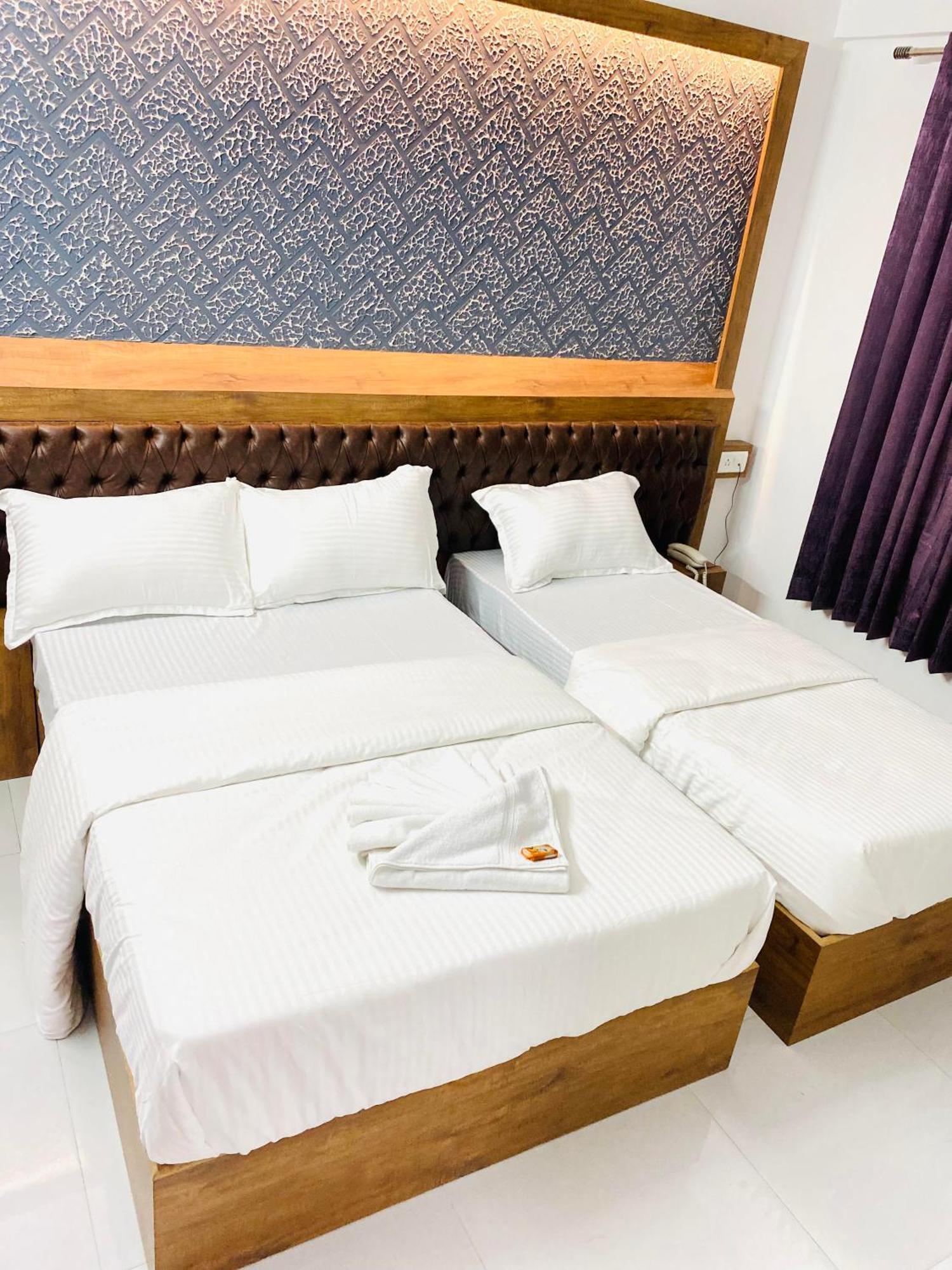 B Six 3* Bangalore