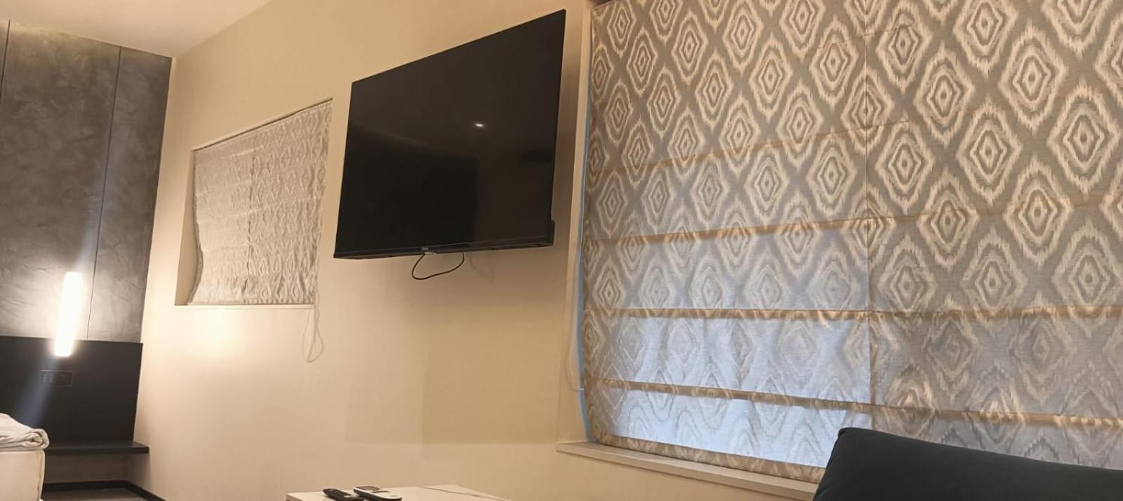 Hotel Amc Comforts