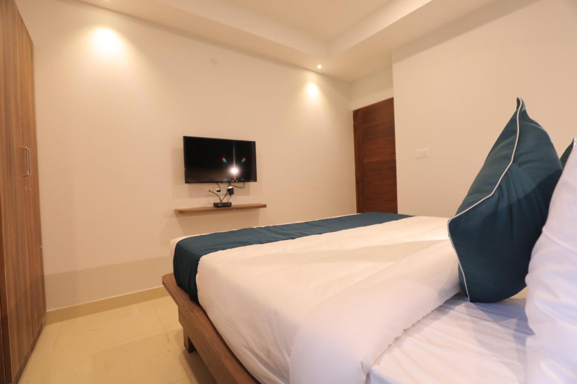 Hotel Silverkey Executive Bangalore