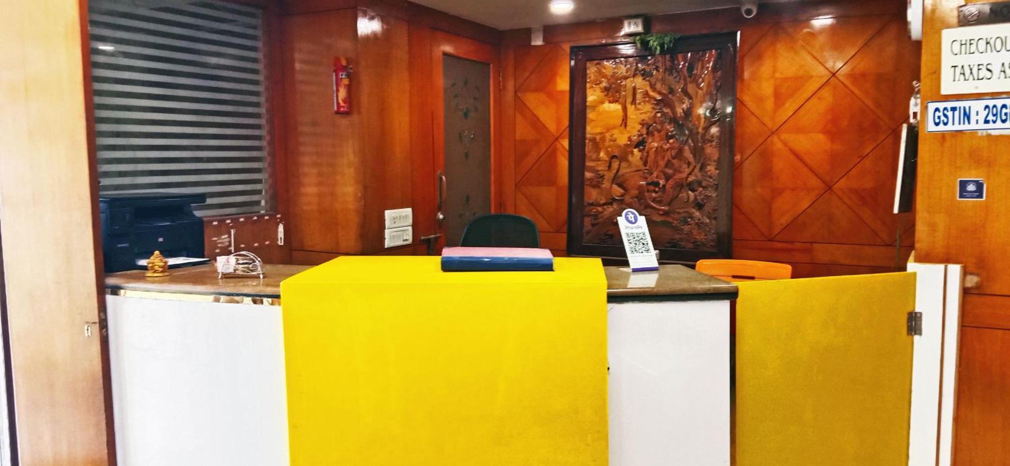 Hotel Sri Sai Comforts Near Majestic Railway Station
