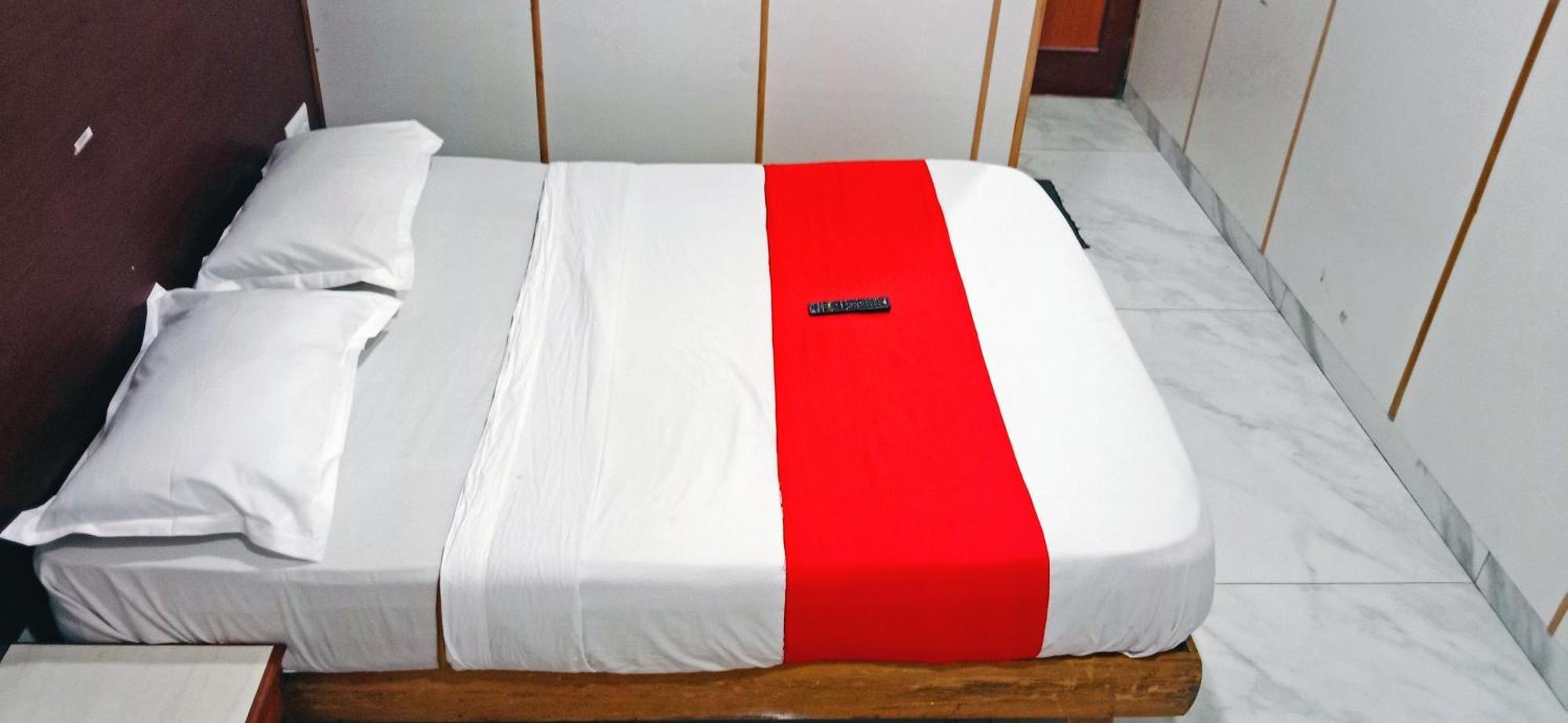 Hotel Sri Sai Comforts Near Majestic Railway Station Bangalore