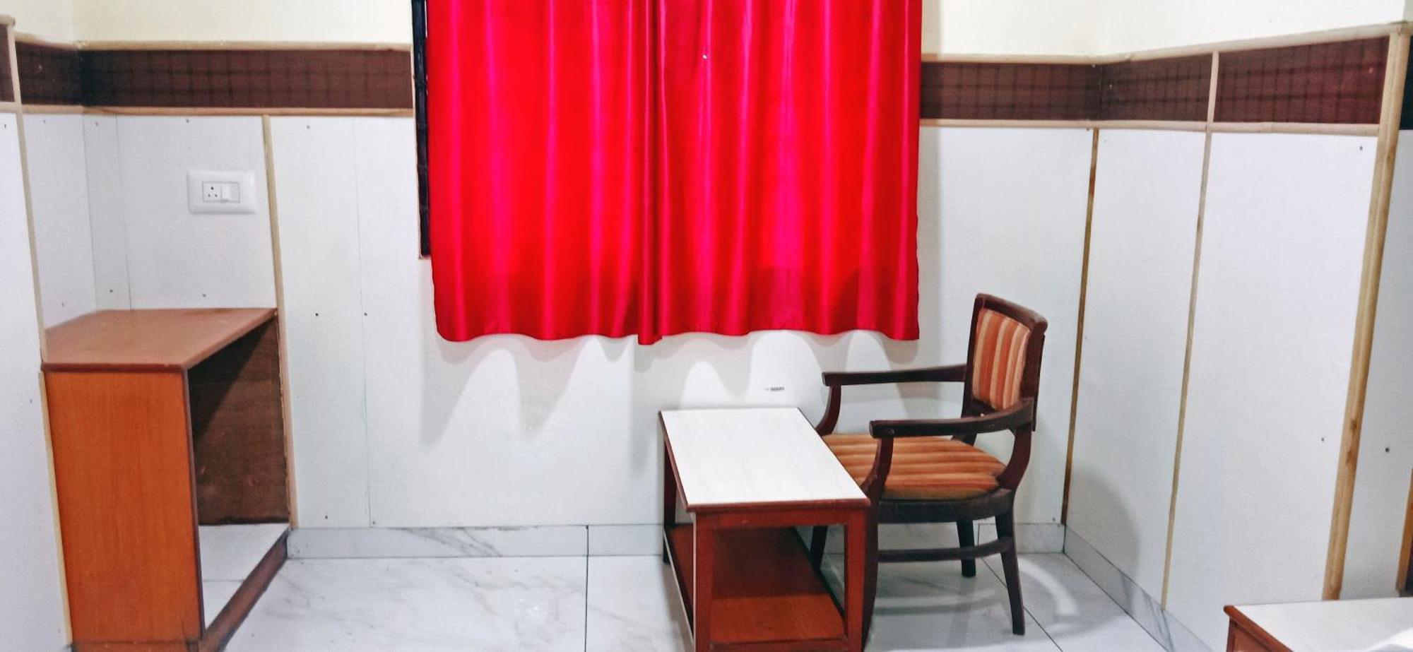 Sri Sai Comforts Near Majestic Railway Station 2*