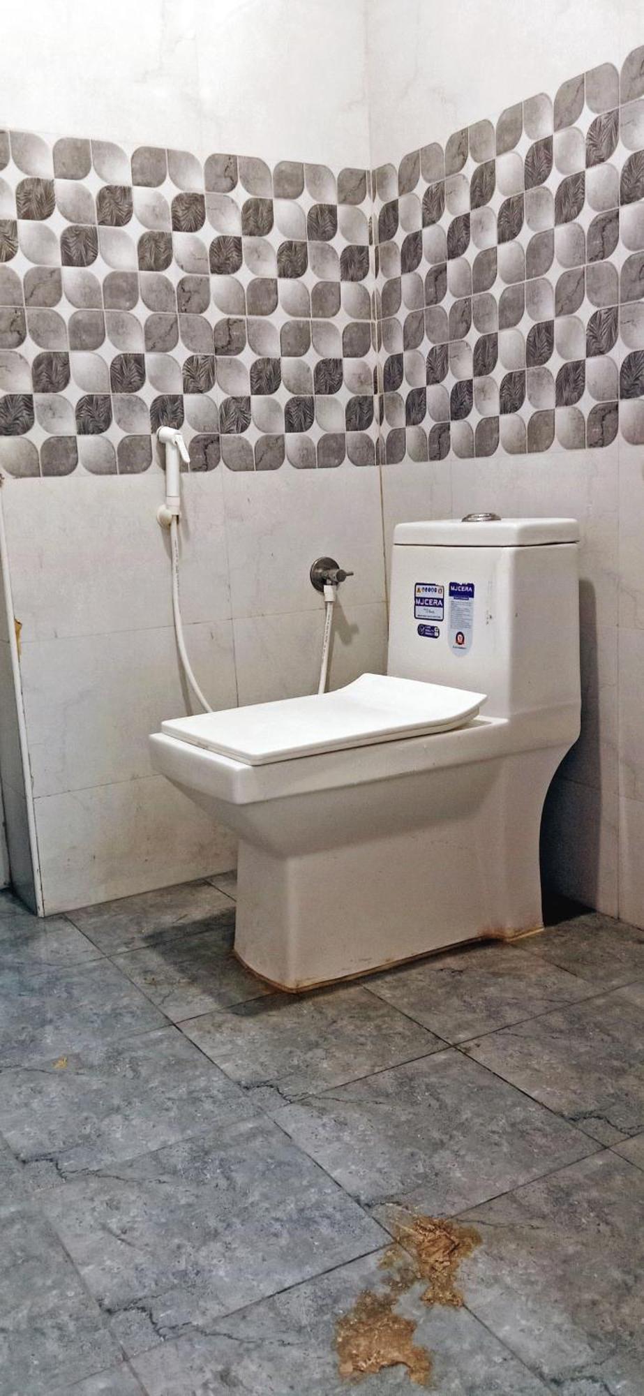 Hotel Sri Sai Comforts Near Majestic Railway Station