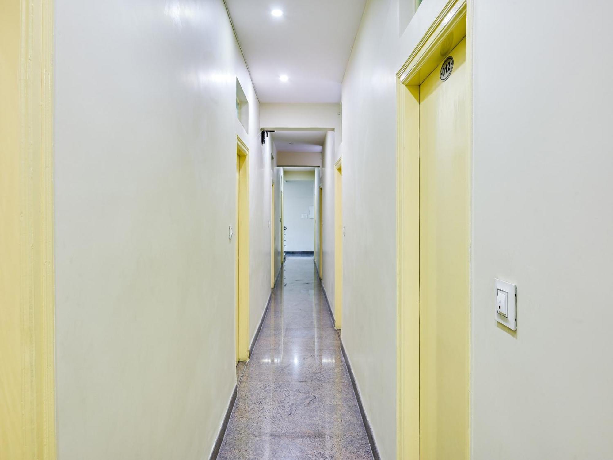 Spot On Rr Complex Hotel Bangalore