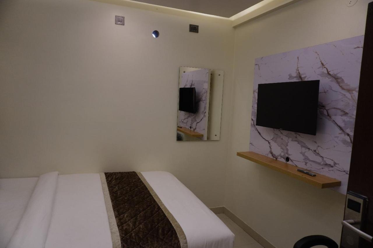Subha Residency Hotel