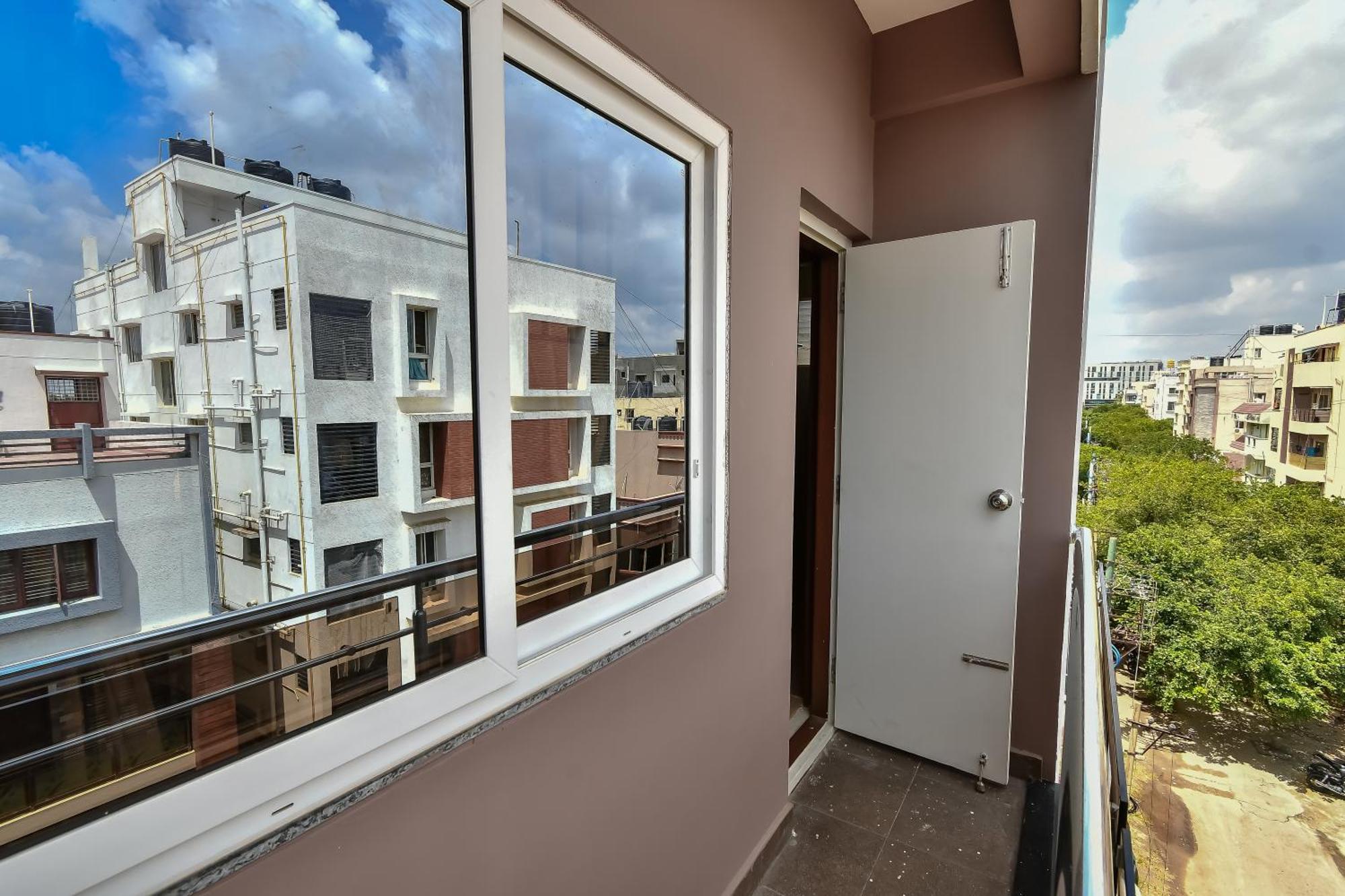 Homeslice Brookefield, Luxury Apartment