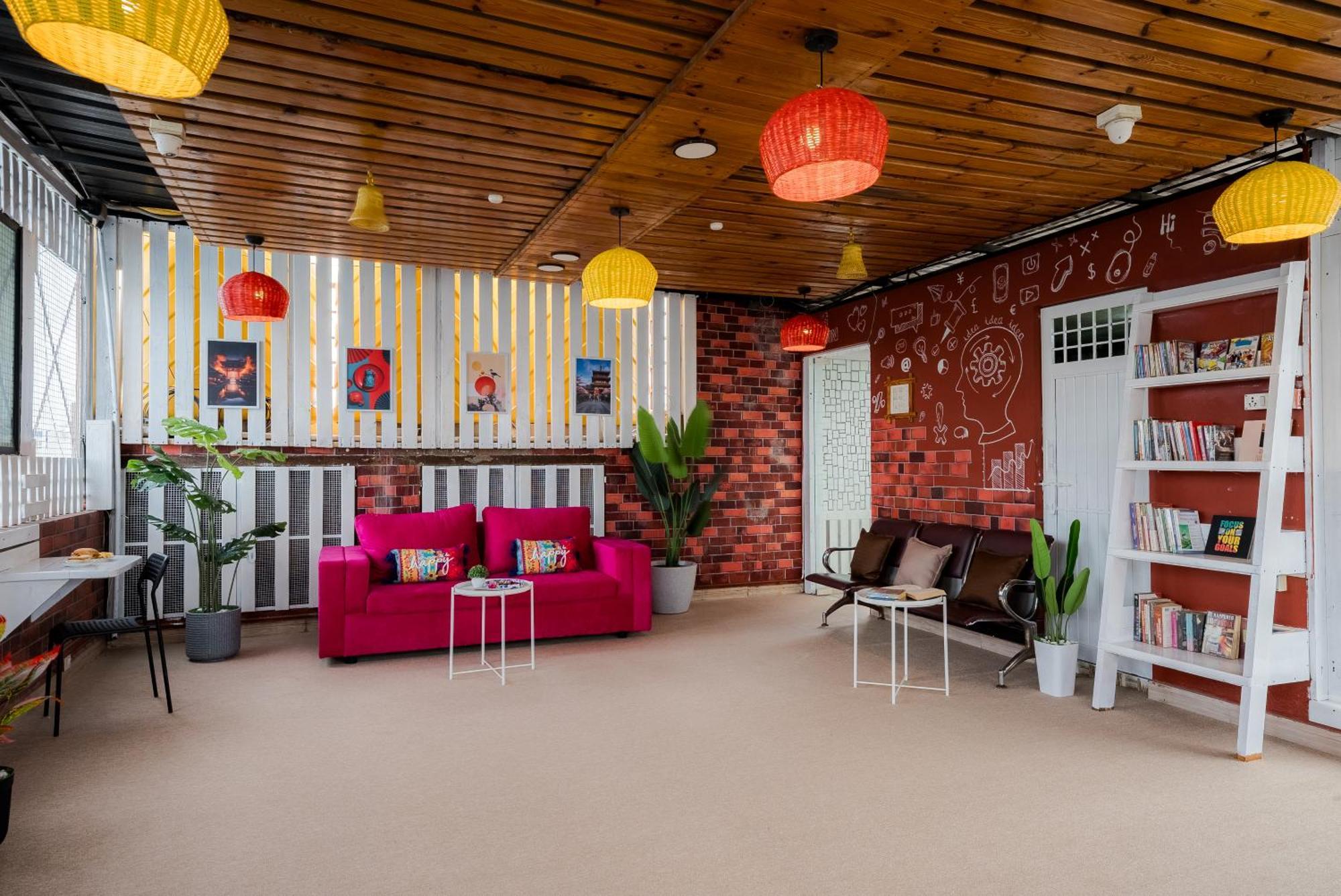 Hotel Helloworld Kyoto - Hsr High Street Bangalore